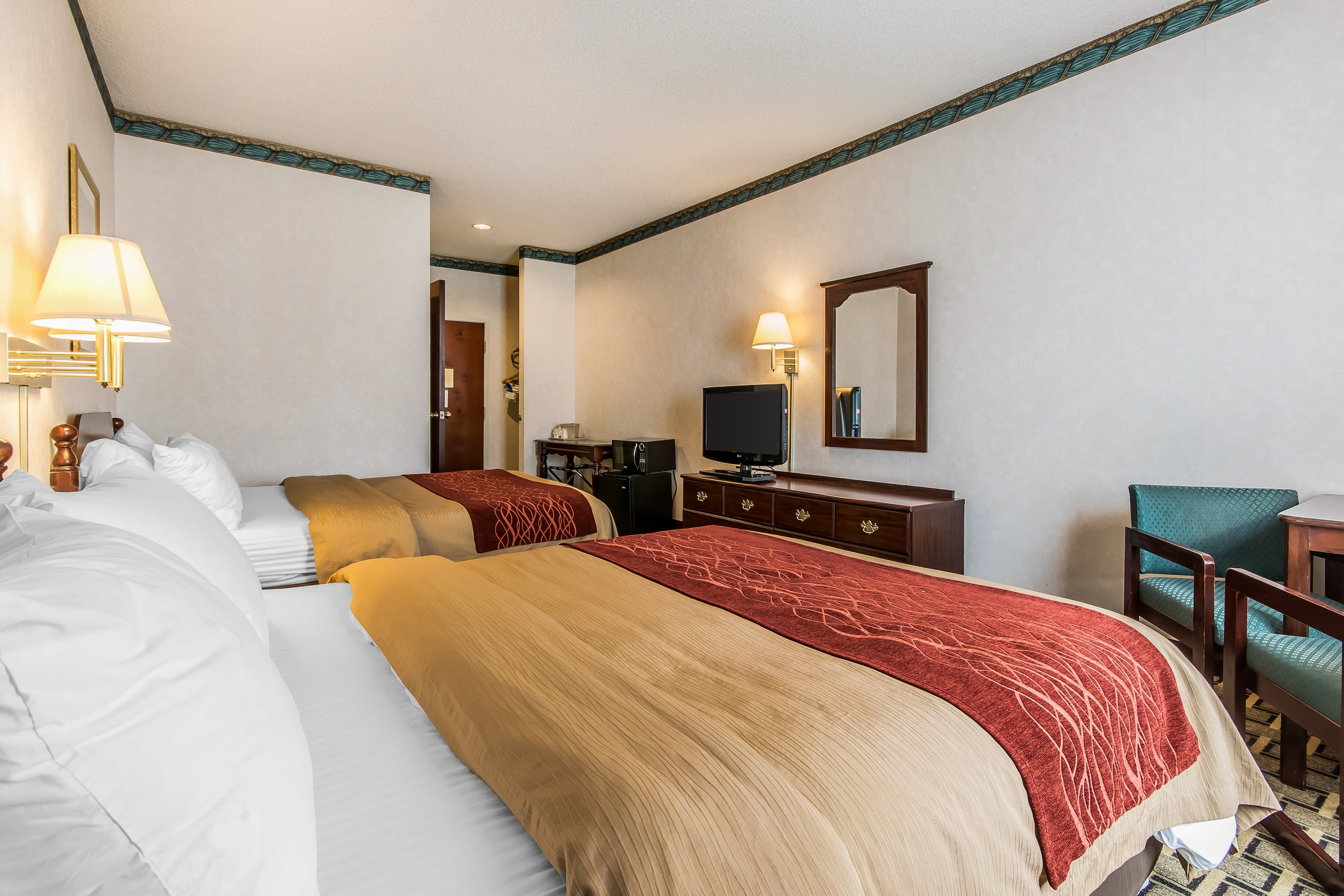 Quality Inn & Suites Evansville North — 11