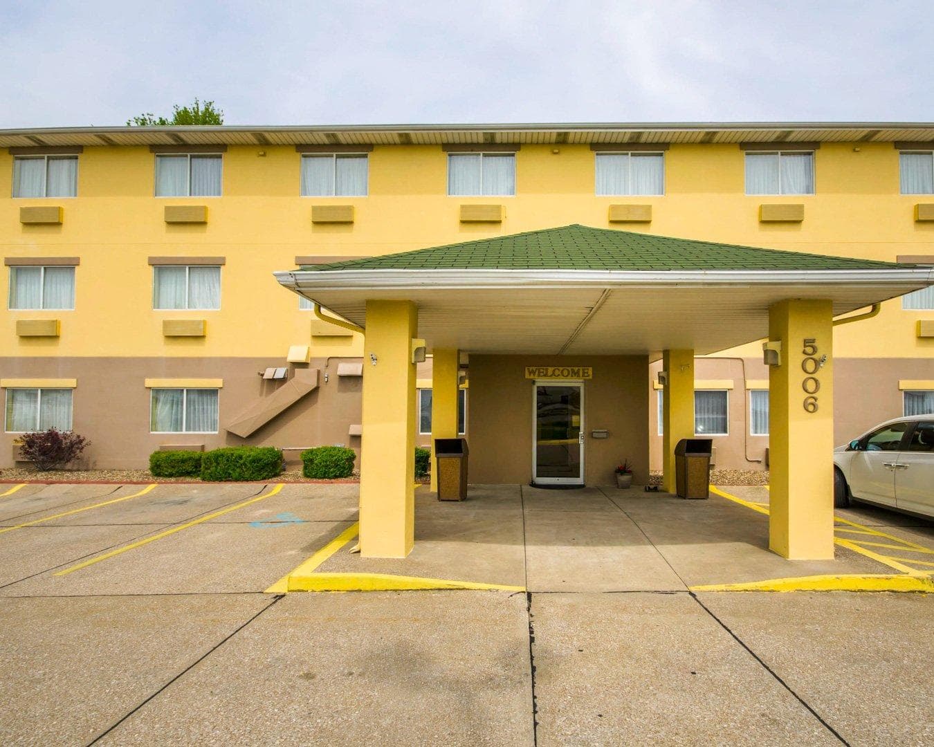 Quality Inn Evansville Eastland Area - Image 1