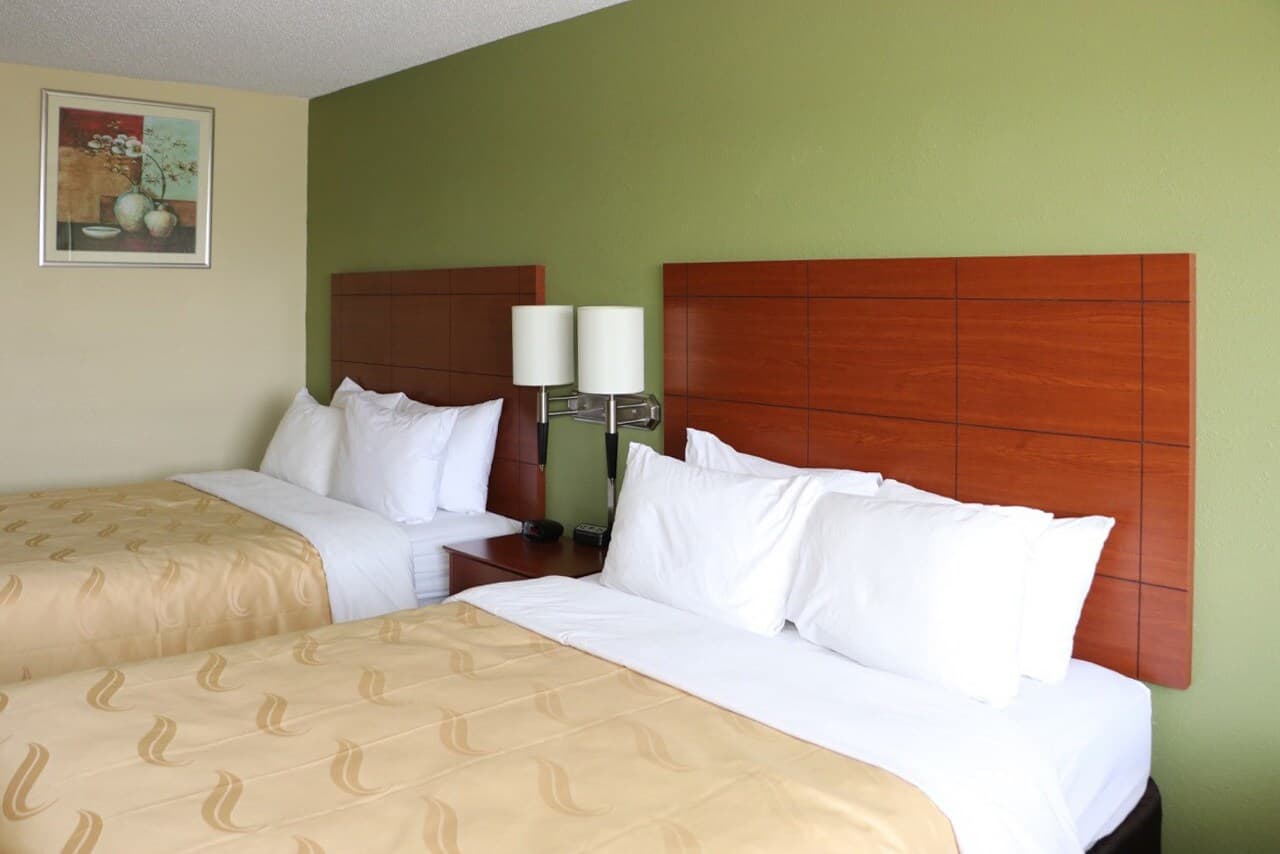 Quality Inn Evansville Eastland Area — 11