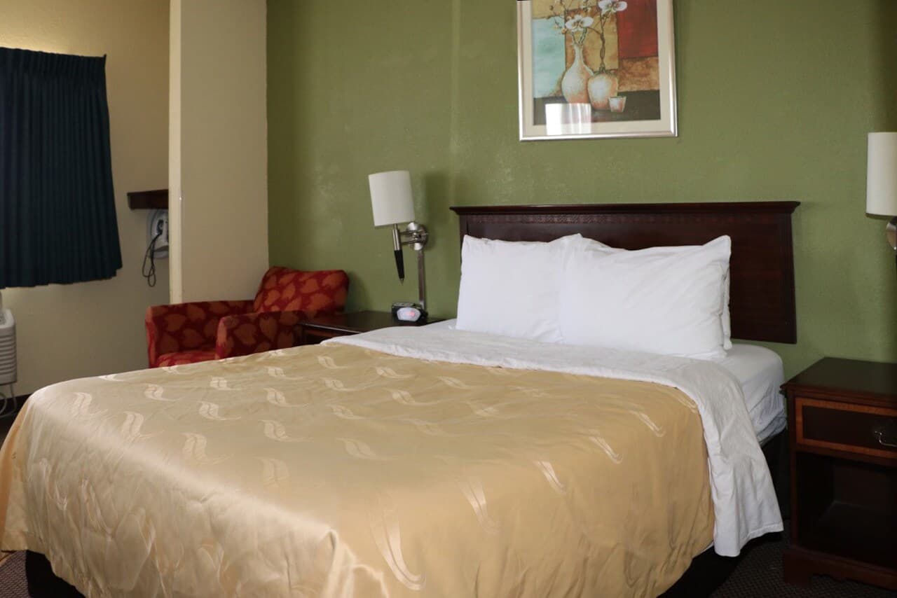 Quality Inn Evansville Eastland Area — 6