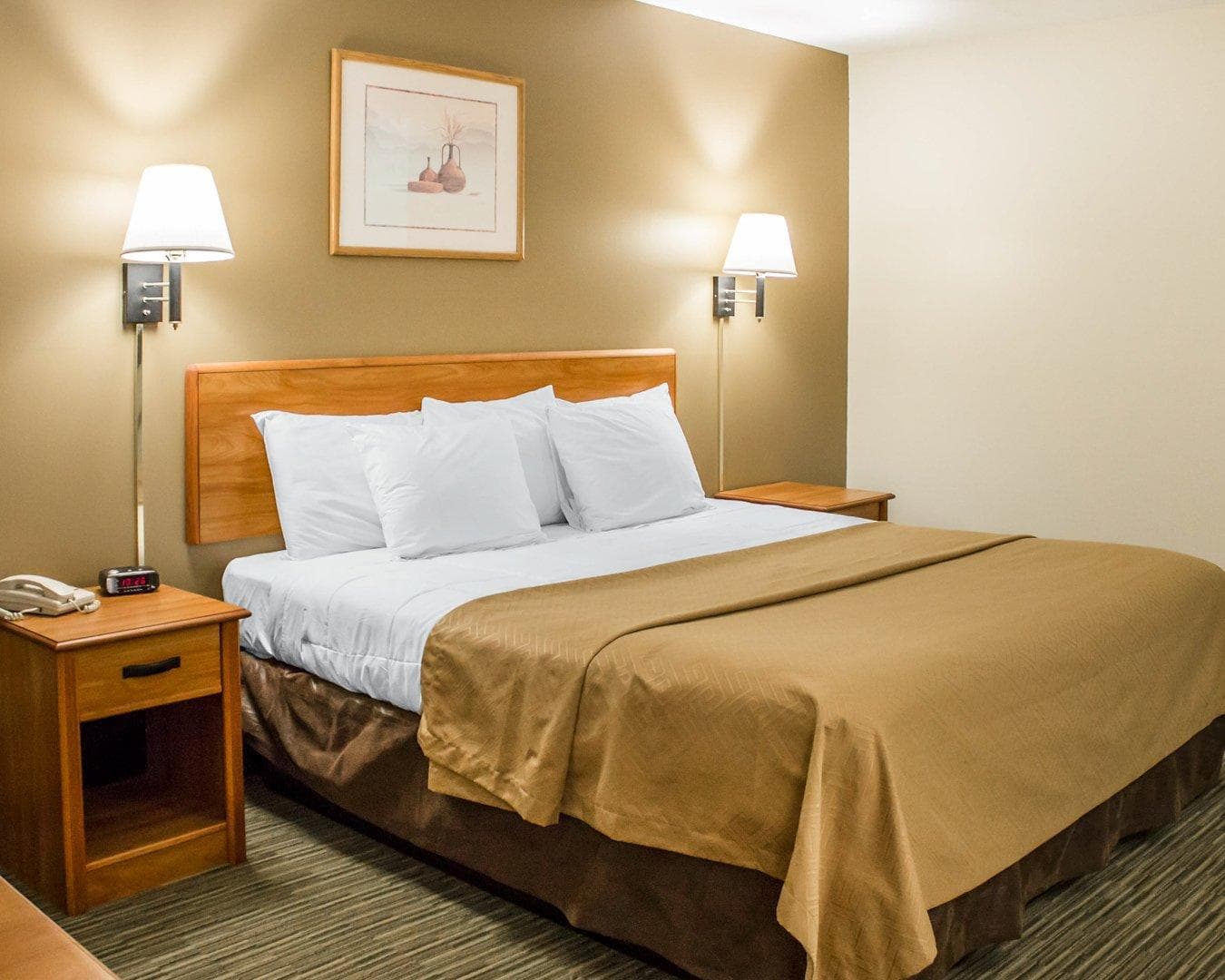 Econo Lodge Elkhart North - Image 1