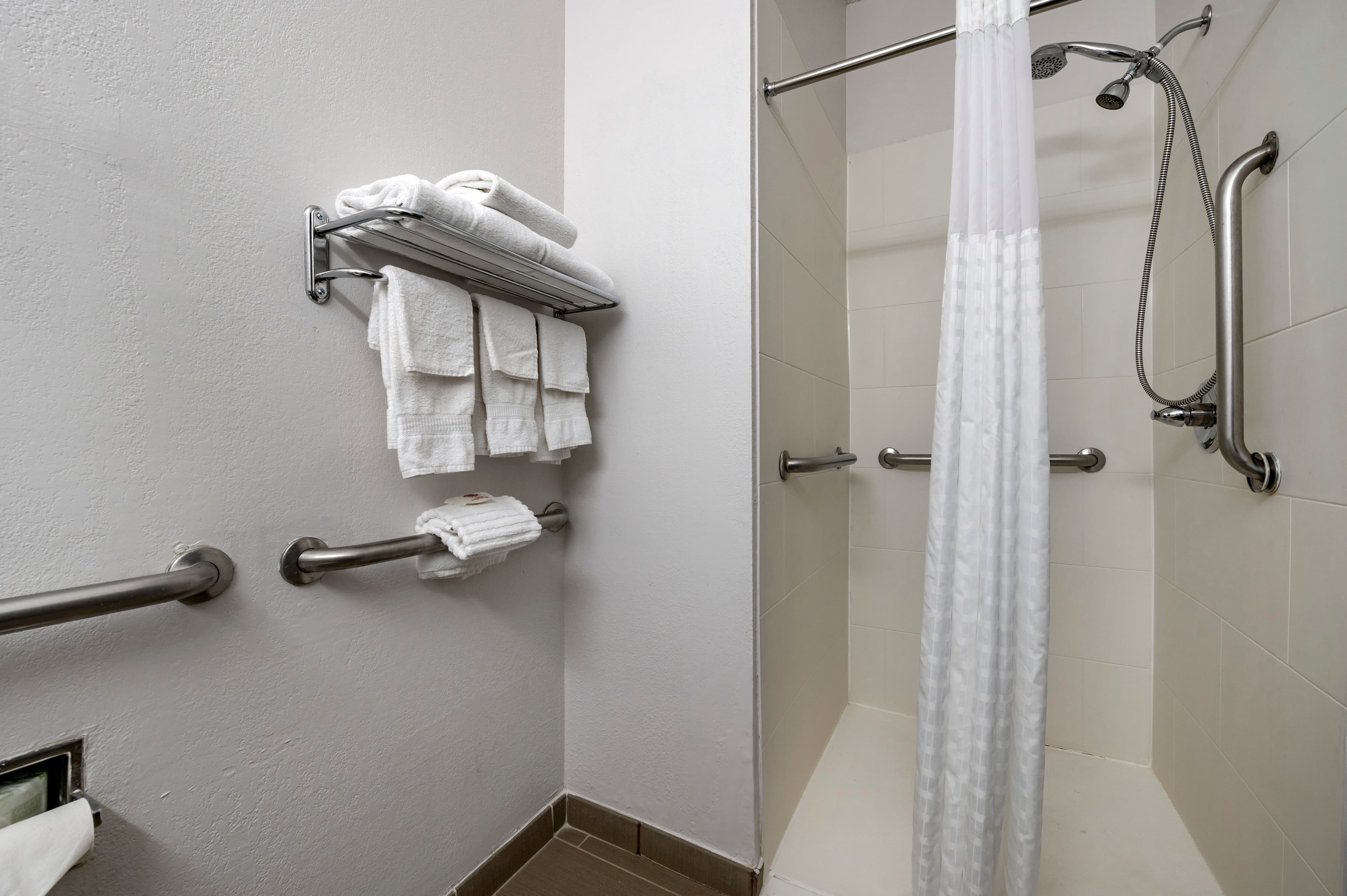Comfort Inn Plainfield - Indianapolis Airport — 10