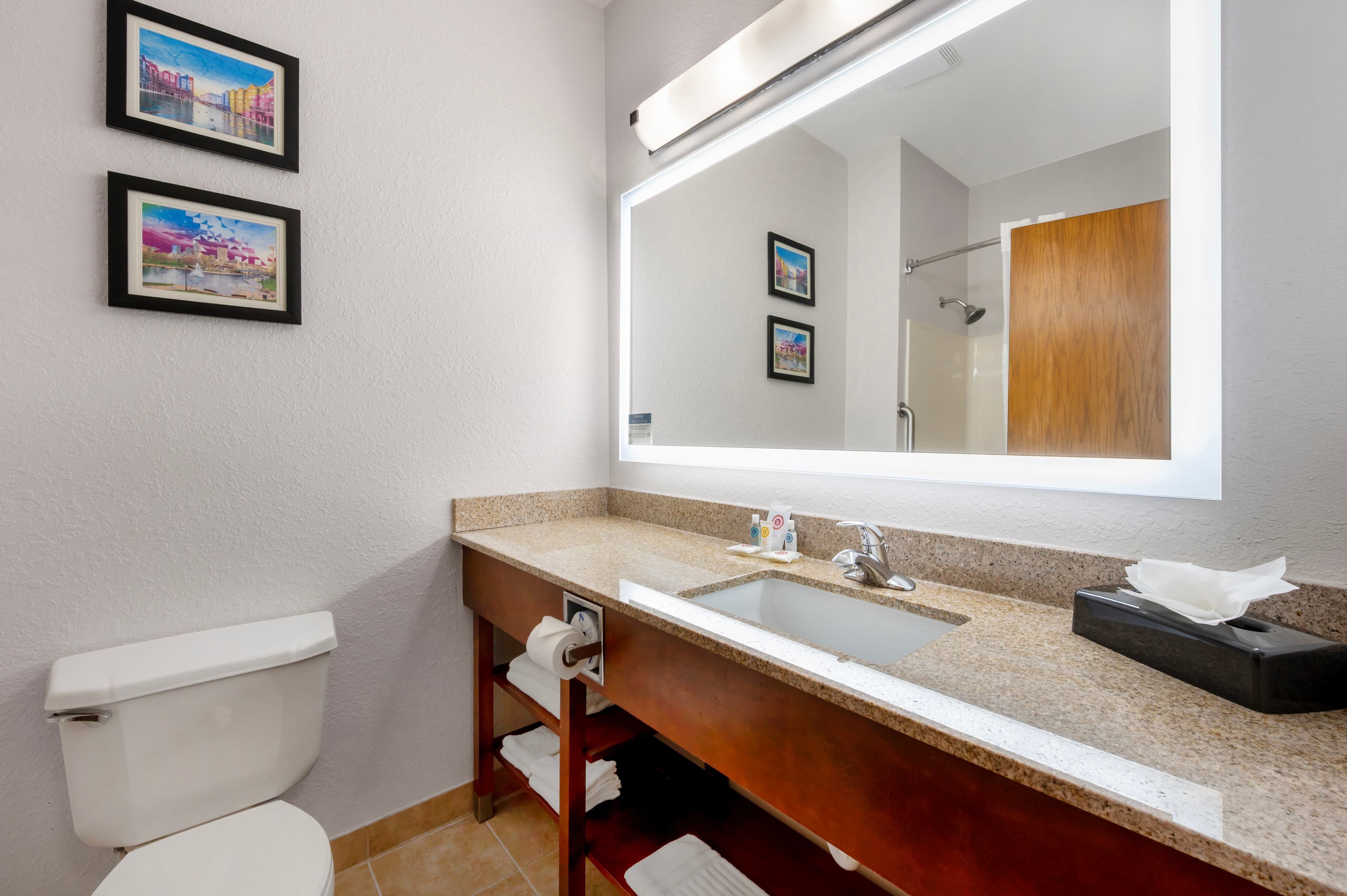 Comfort Inn & Suites North Greenfield — 13