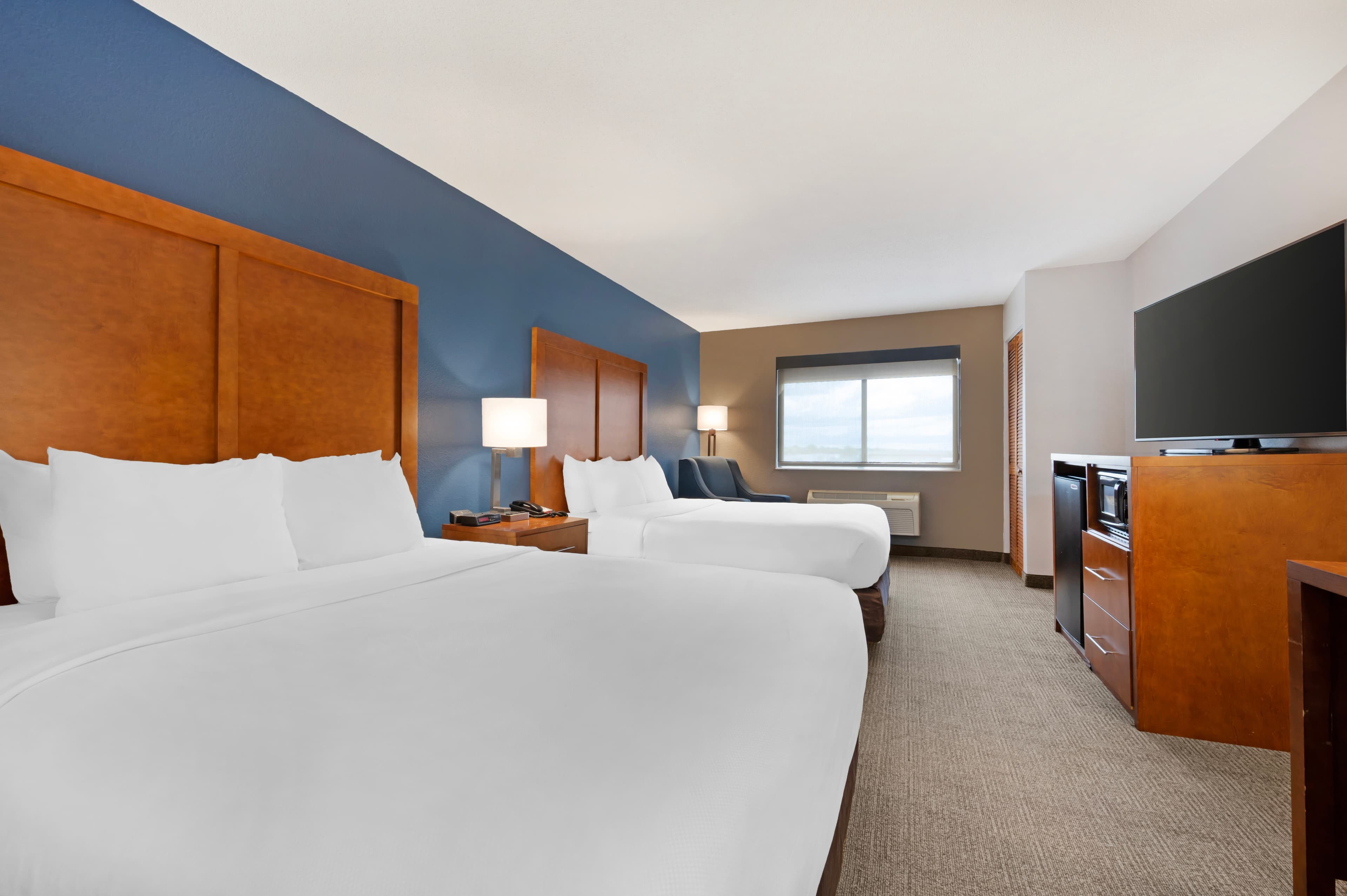 Comfort Inn & Suites North Greenfield — 6