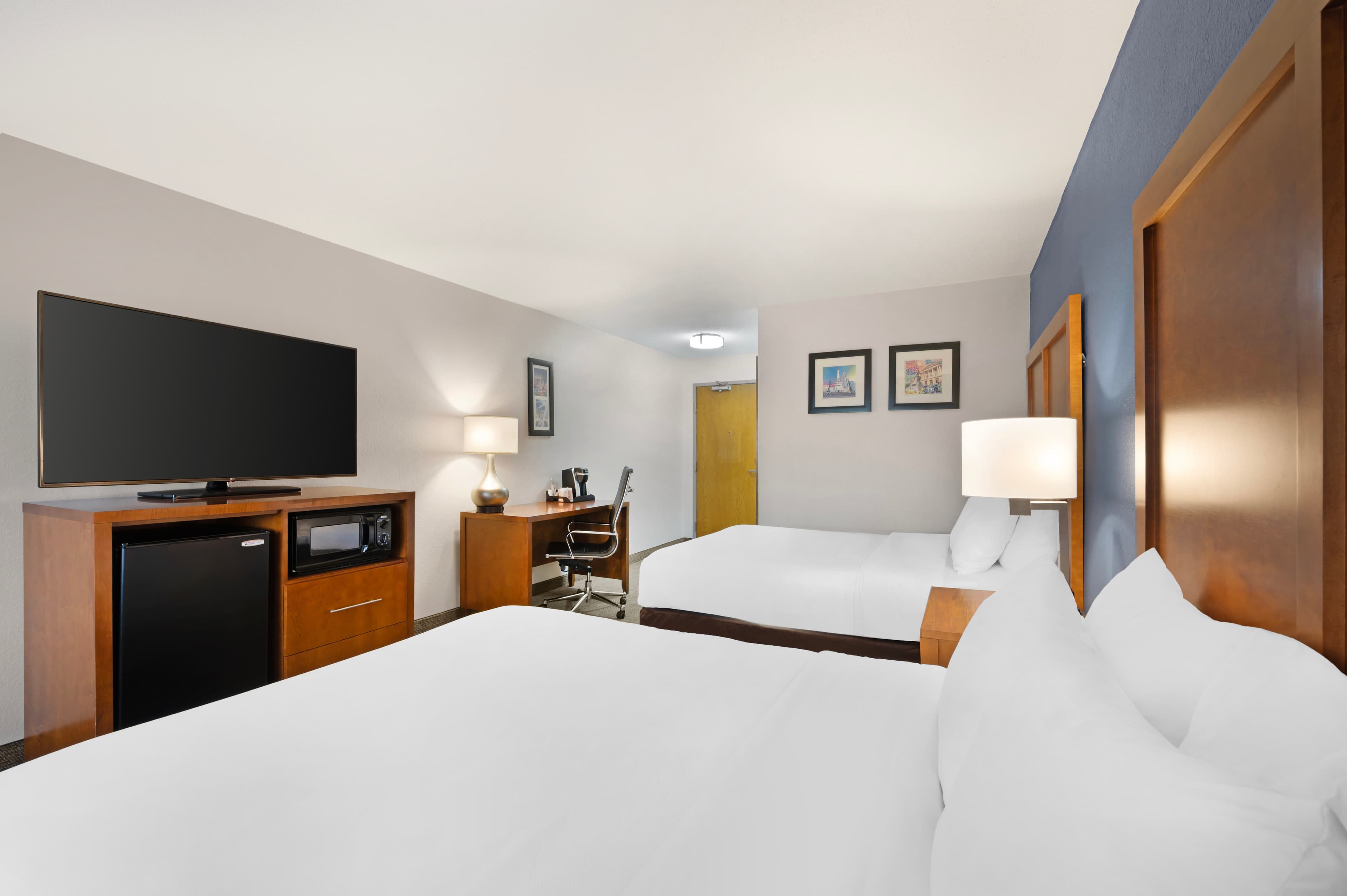 Comfort Inn & Suites North Greenfield — 7