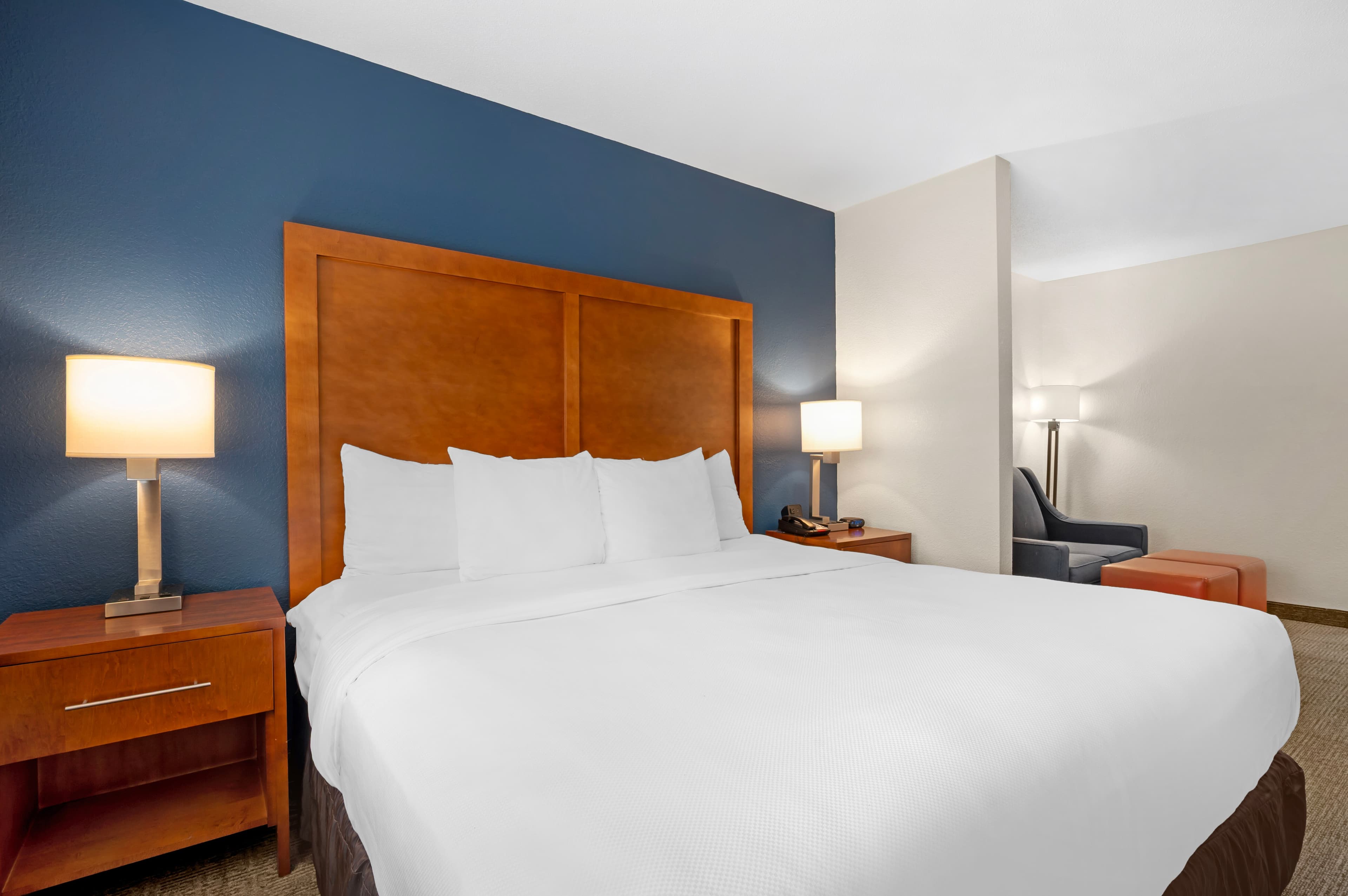 Comfort Inn & Suites North Greenfield — 19