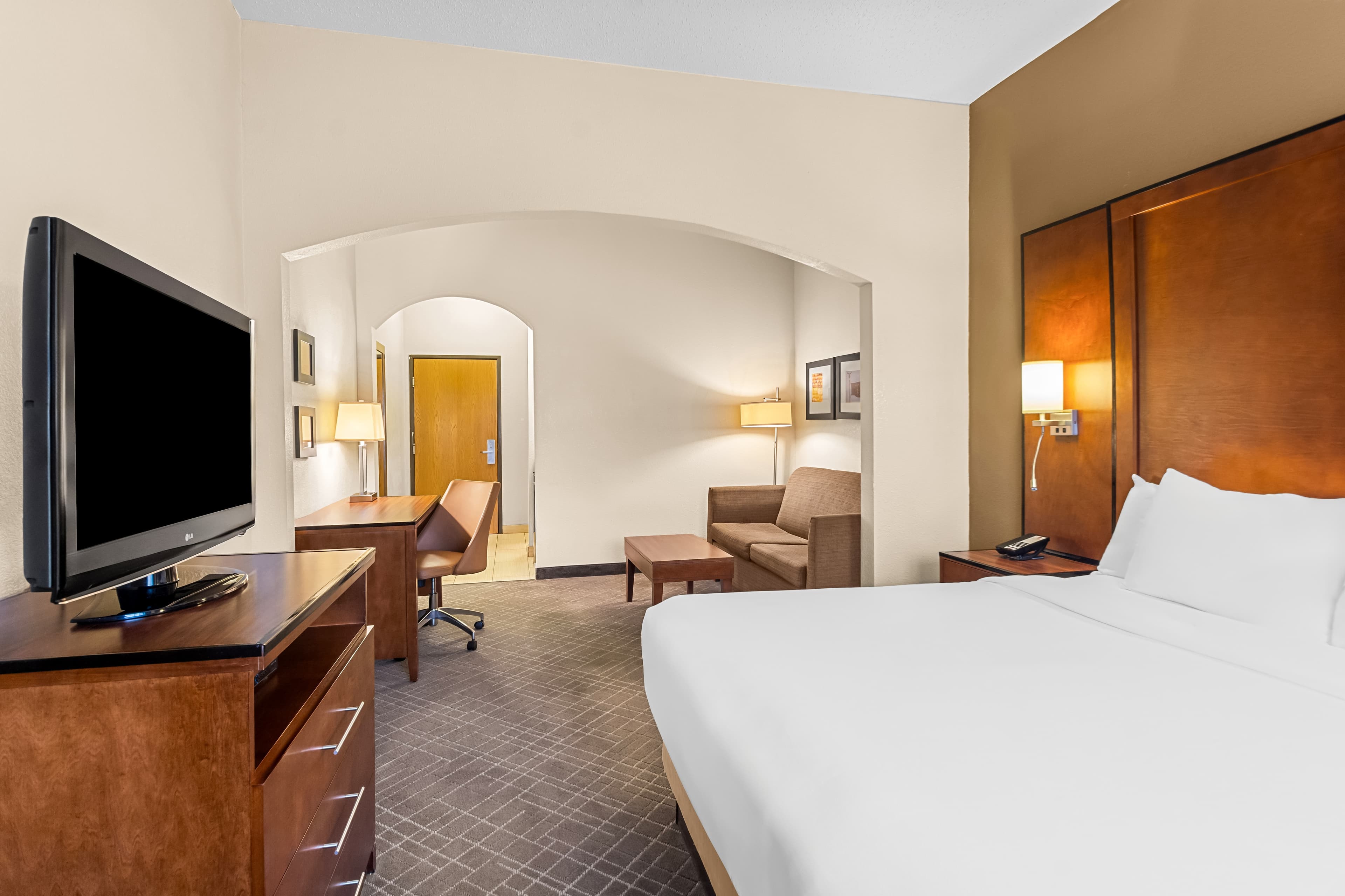 Comfort Suites Vincennes — 6