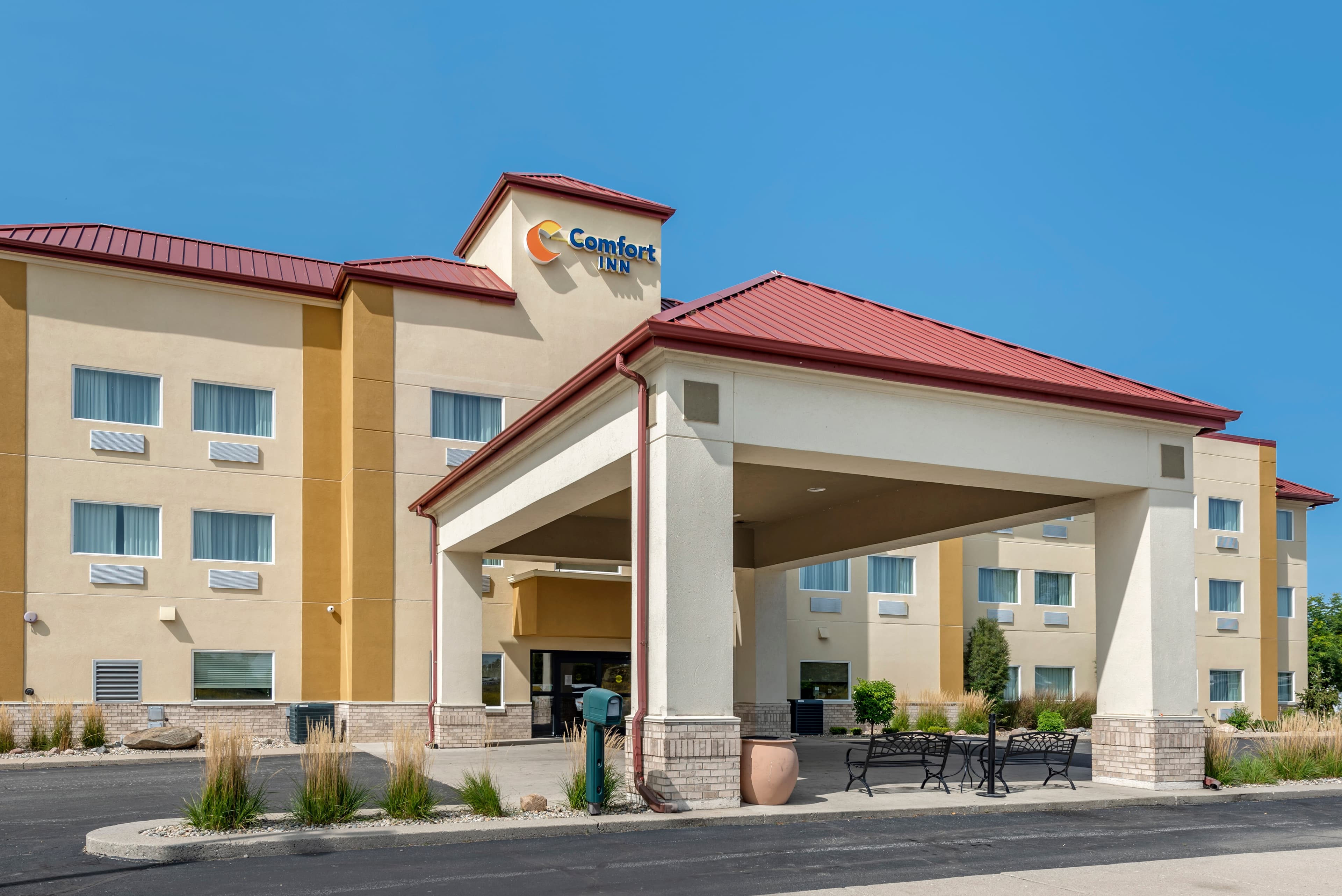 Comfort Inn Crawfordsville - Image 1