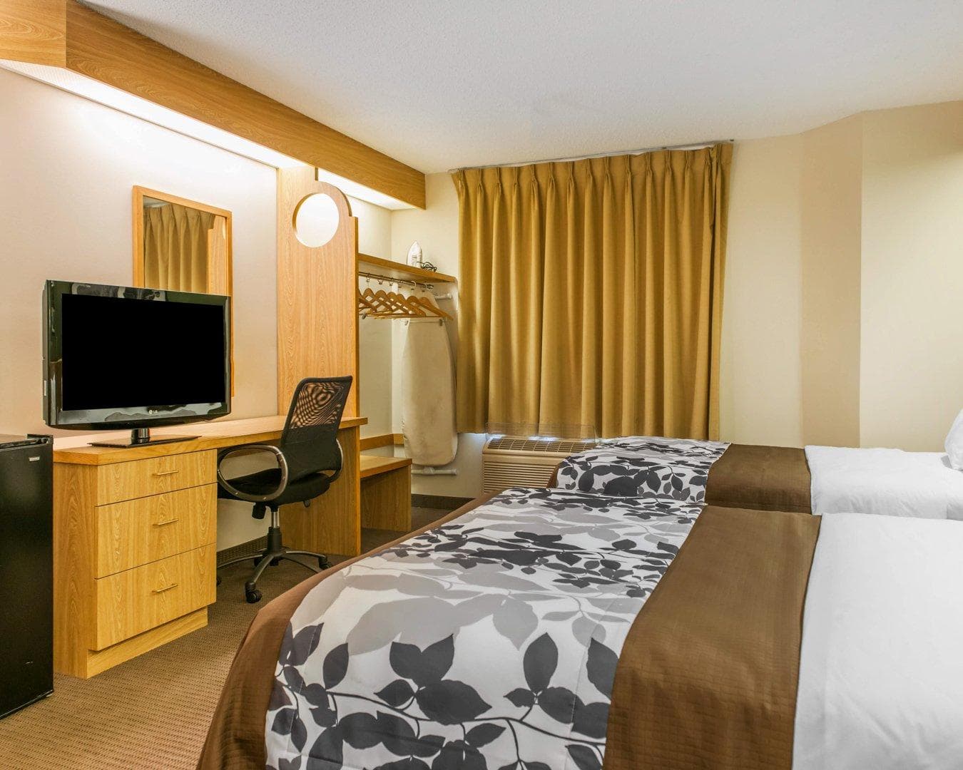 Sleep Inn Elkhart North - Image 4