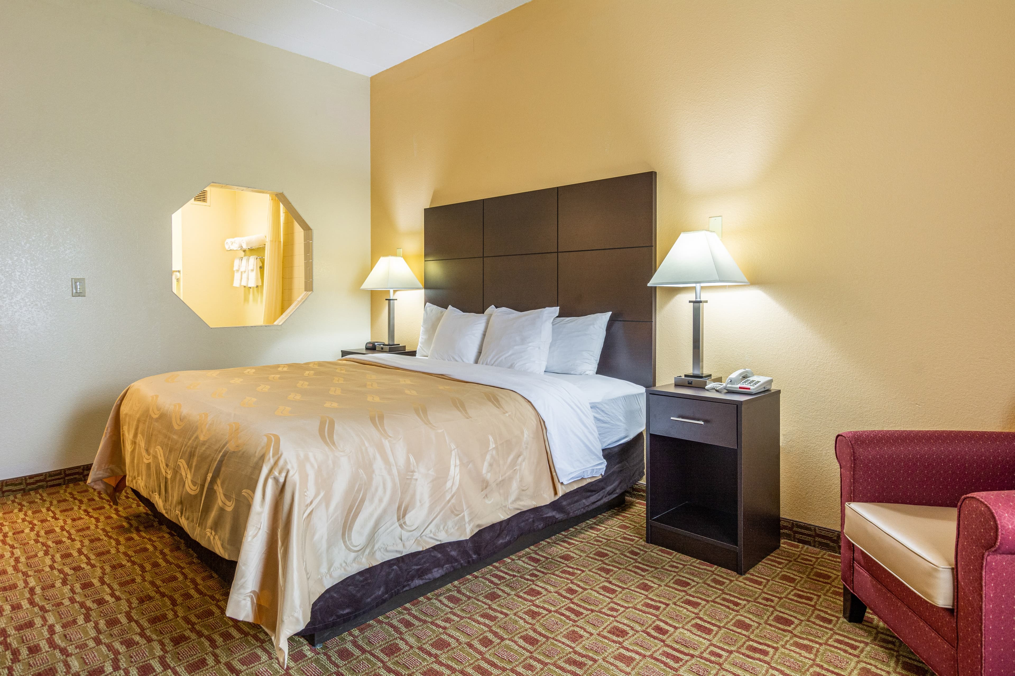Quality Inn & Suites Sellersburg - Louisville Area — 7