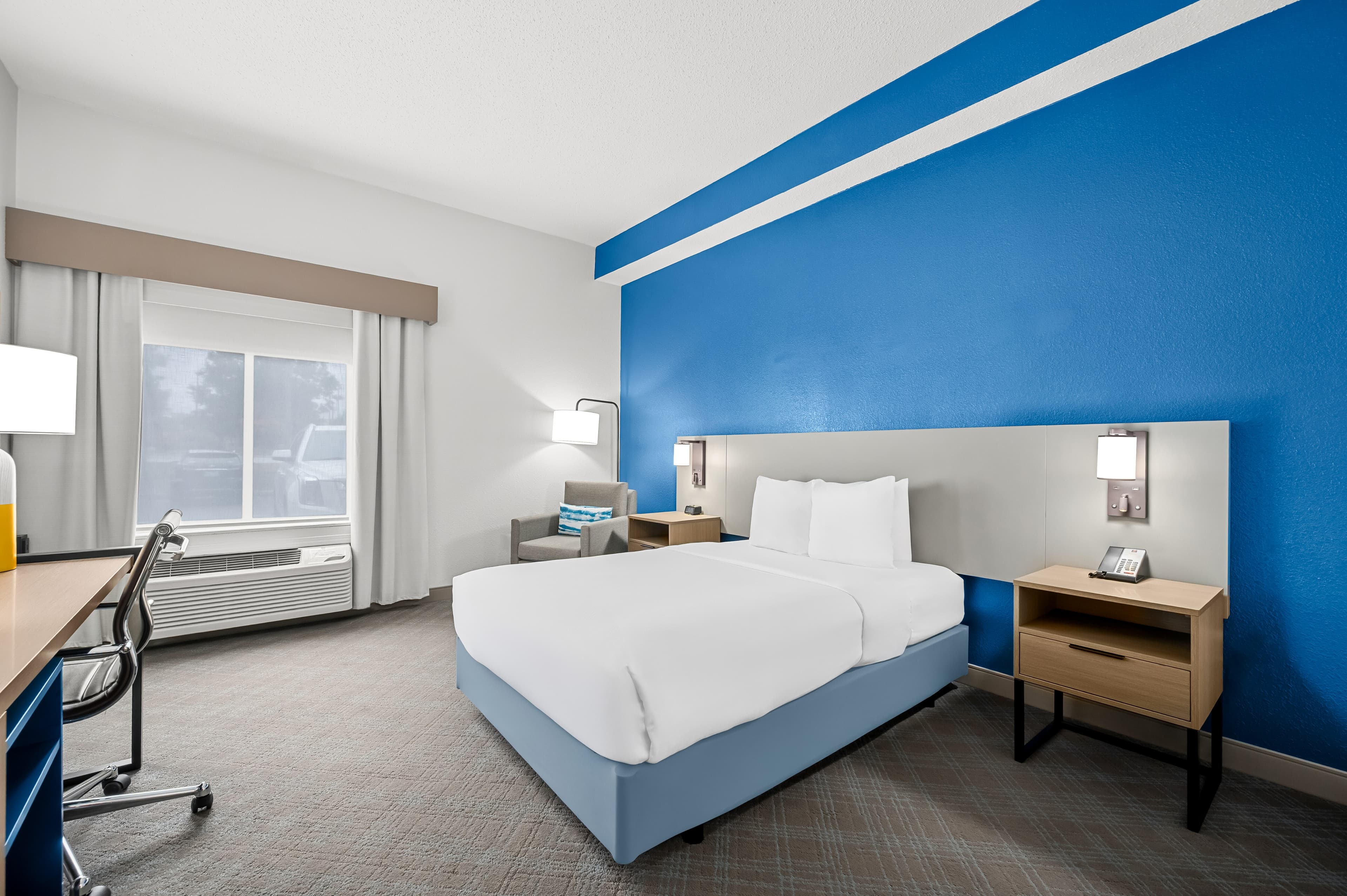 Comfort Inn Indianapolis East - Image 2