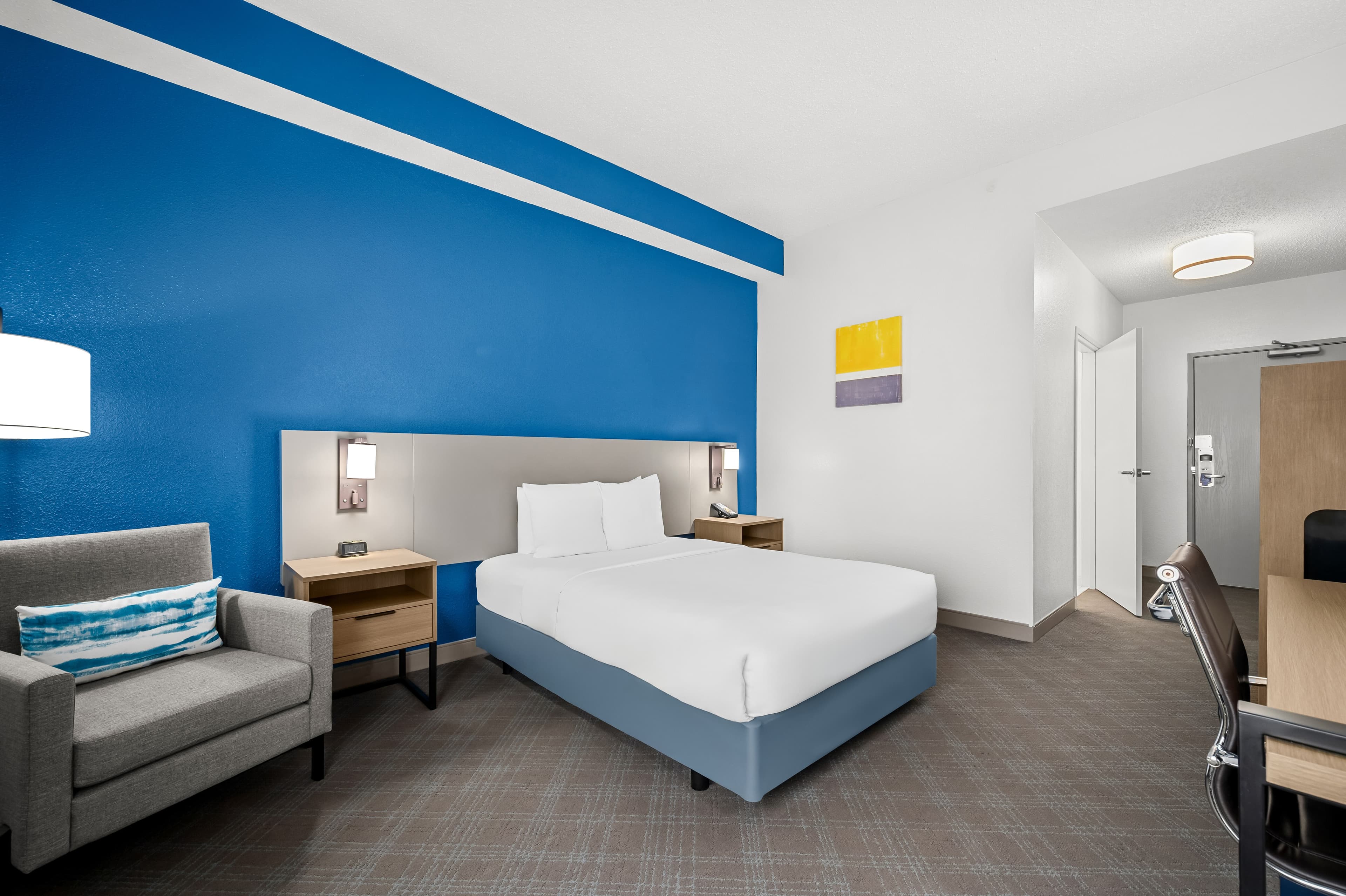 Comfort Inn Indianapolis East - Image 3