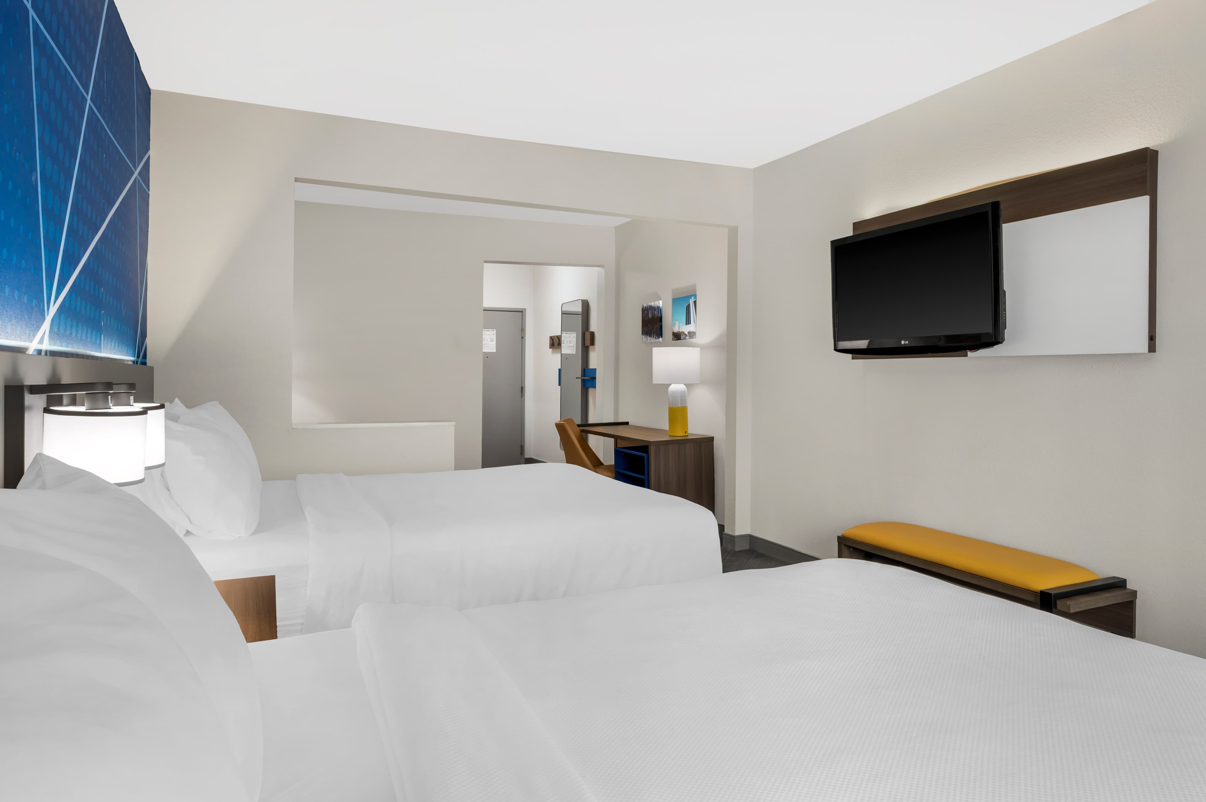 Comfort Suites Fort Wayne North — 15