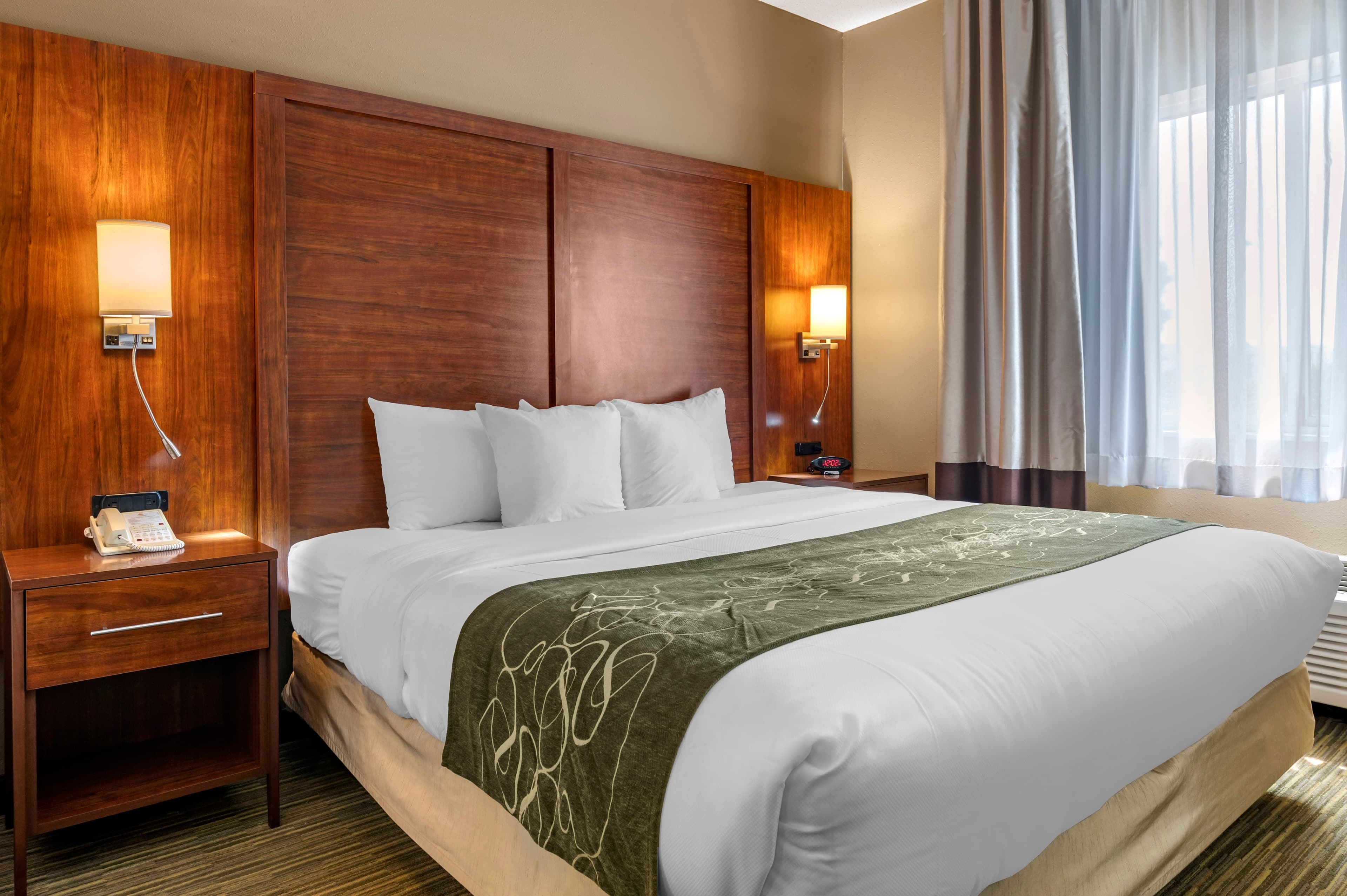 Comfort Suites Elkhart North — 7