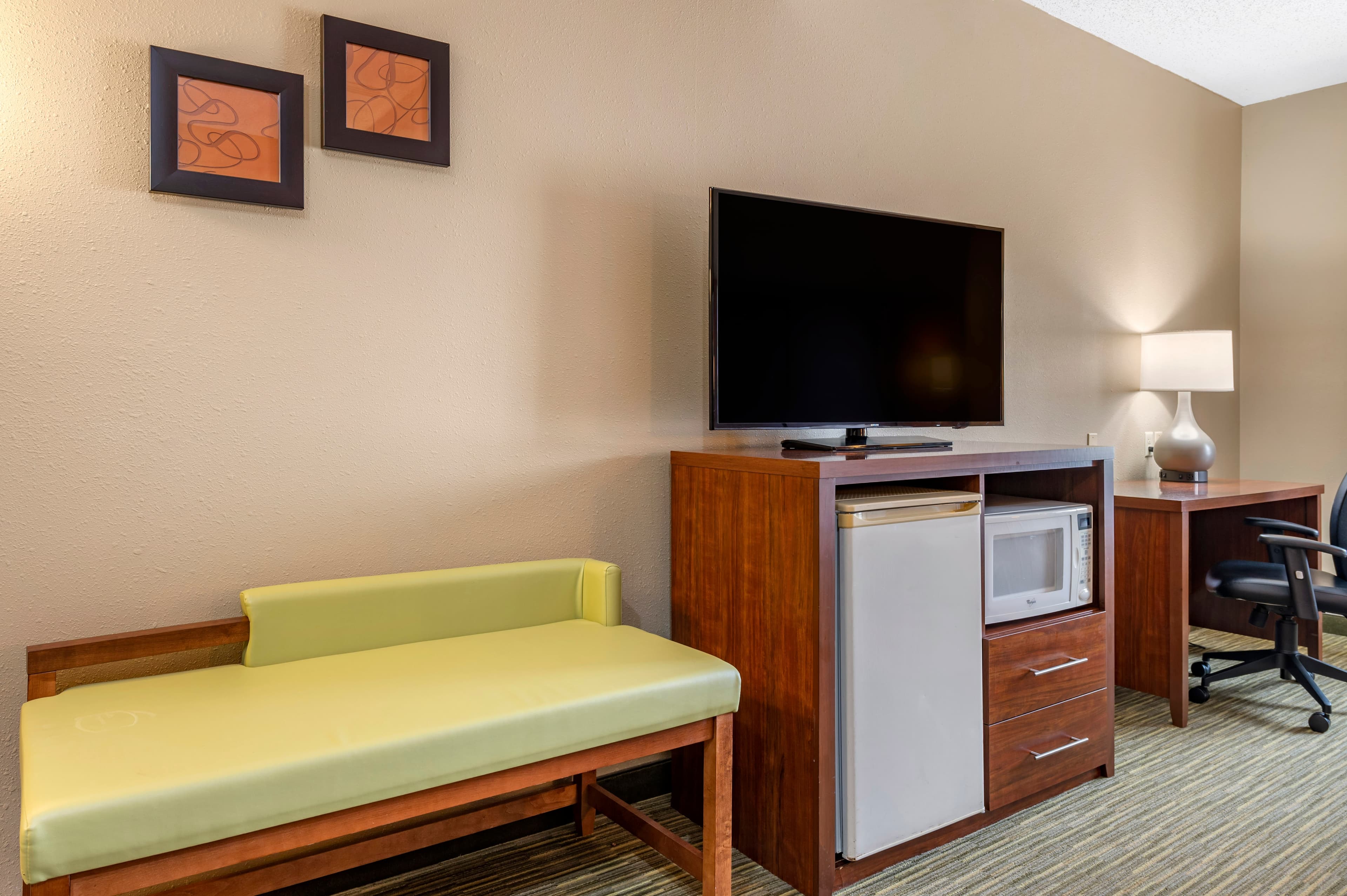 Comfort Suites Elkhart North — 27