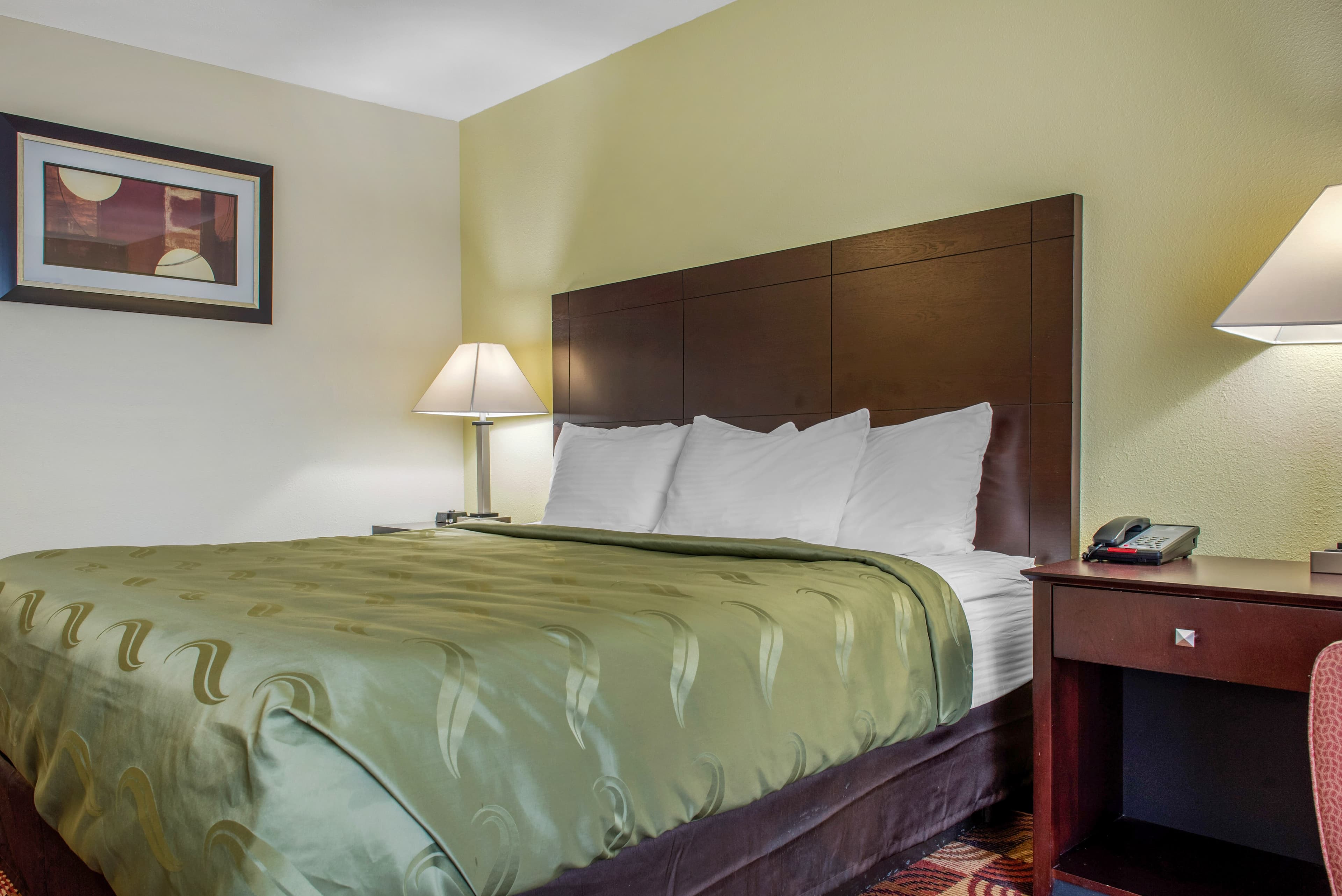 Quality Inn Bloomington Near University - Image 3