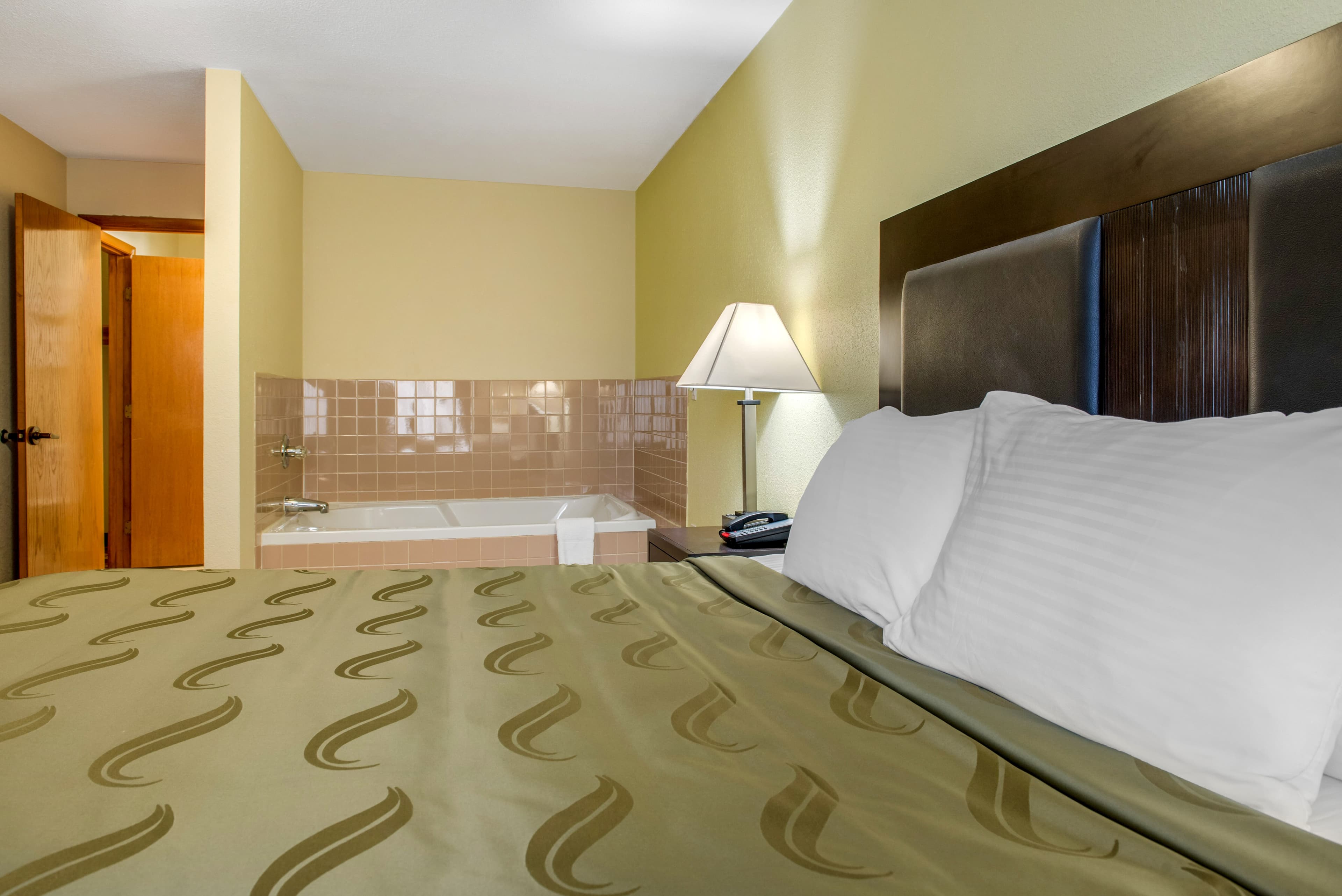 Quality Inn Bloomington Near University — 16