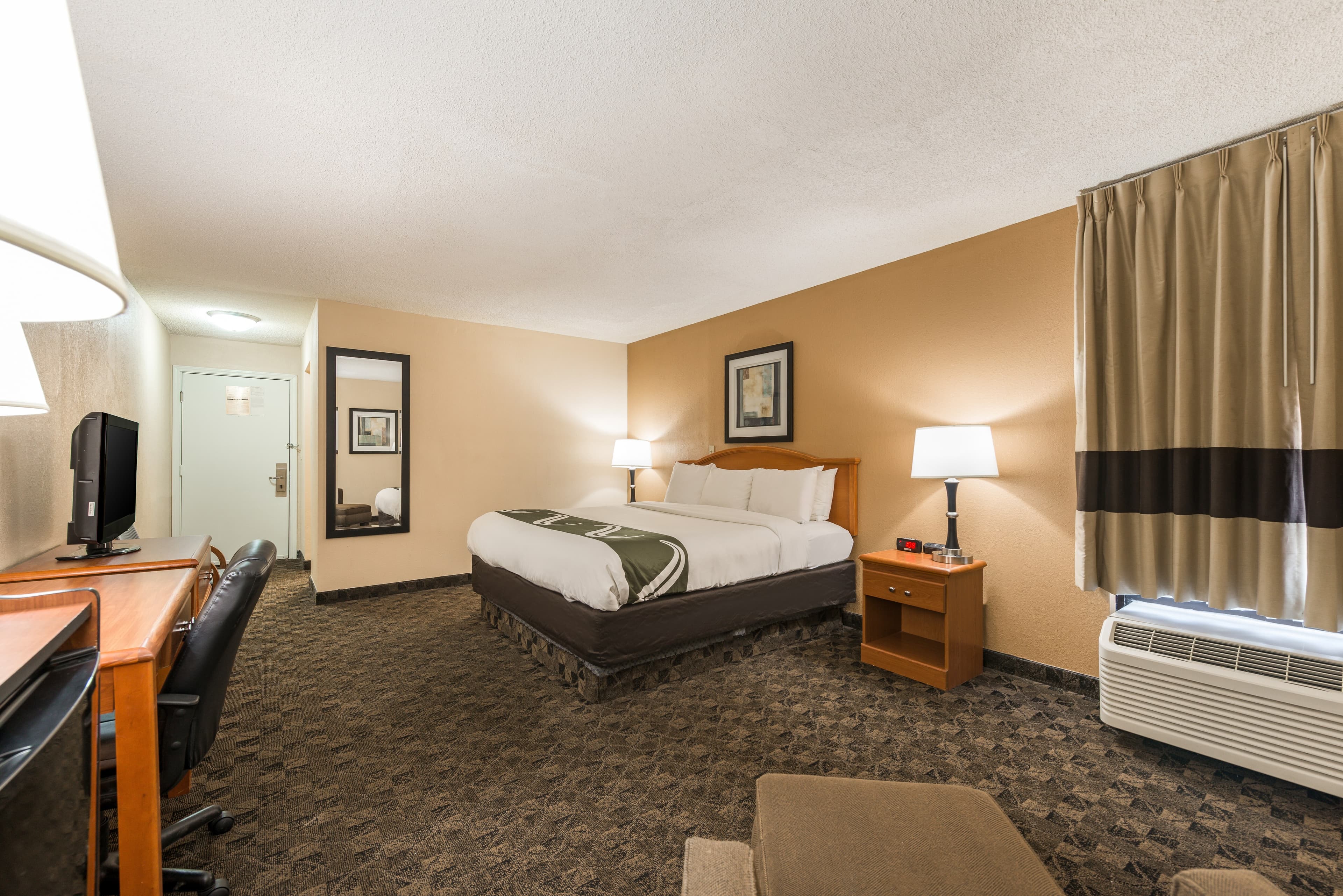 Quality Inn & Suites Portage Central — 13