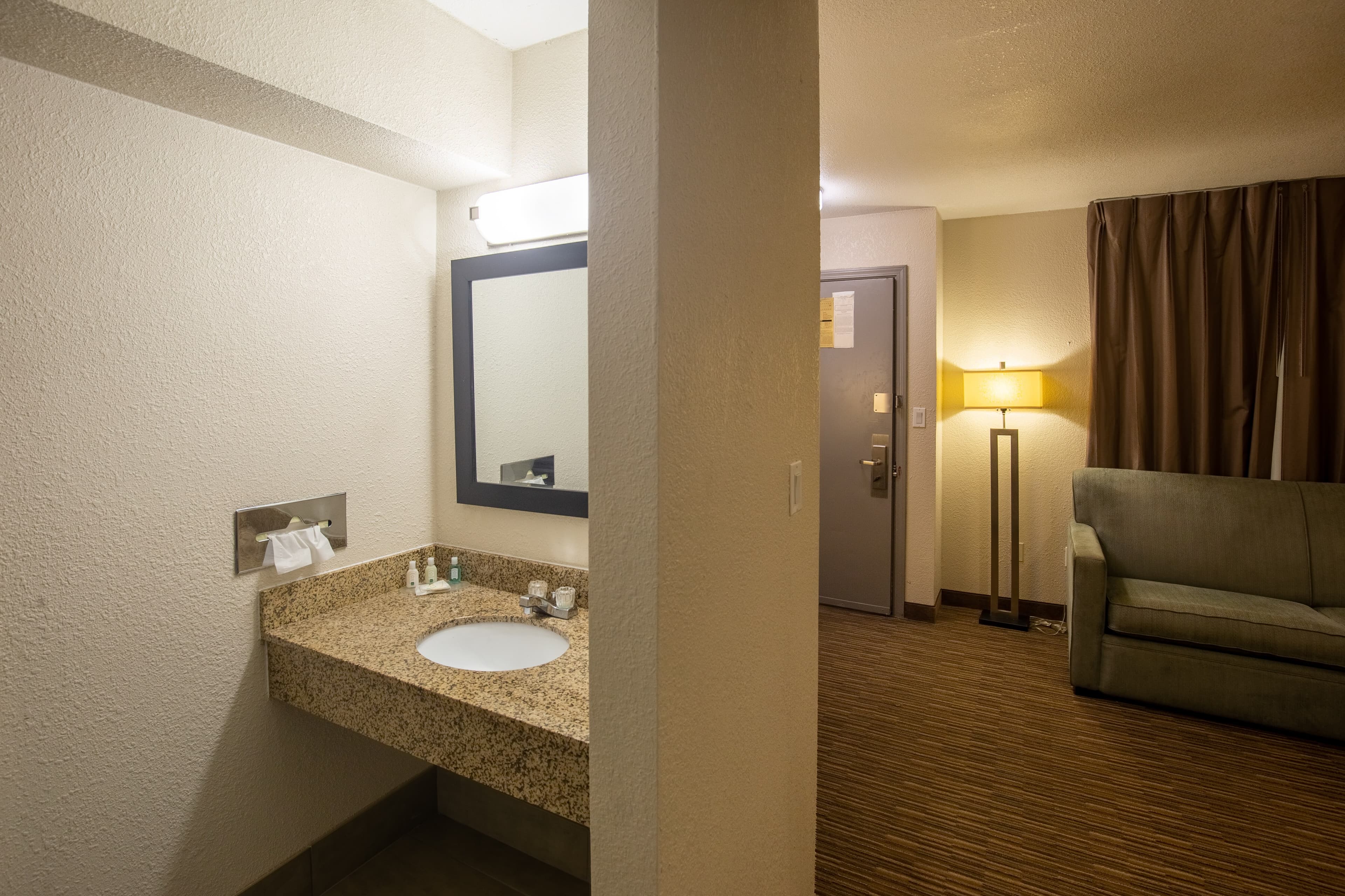 Quality Inn & Suites Portage Central — 18