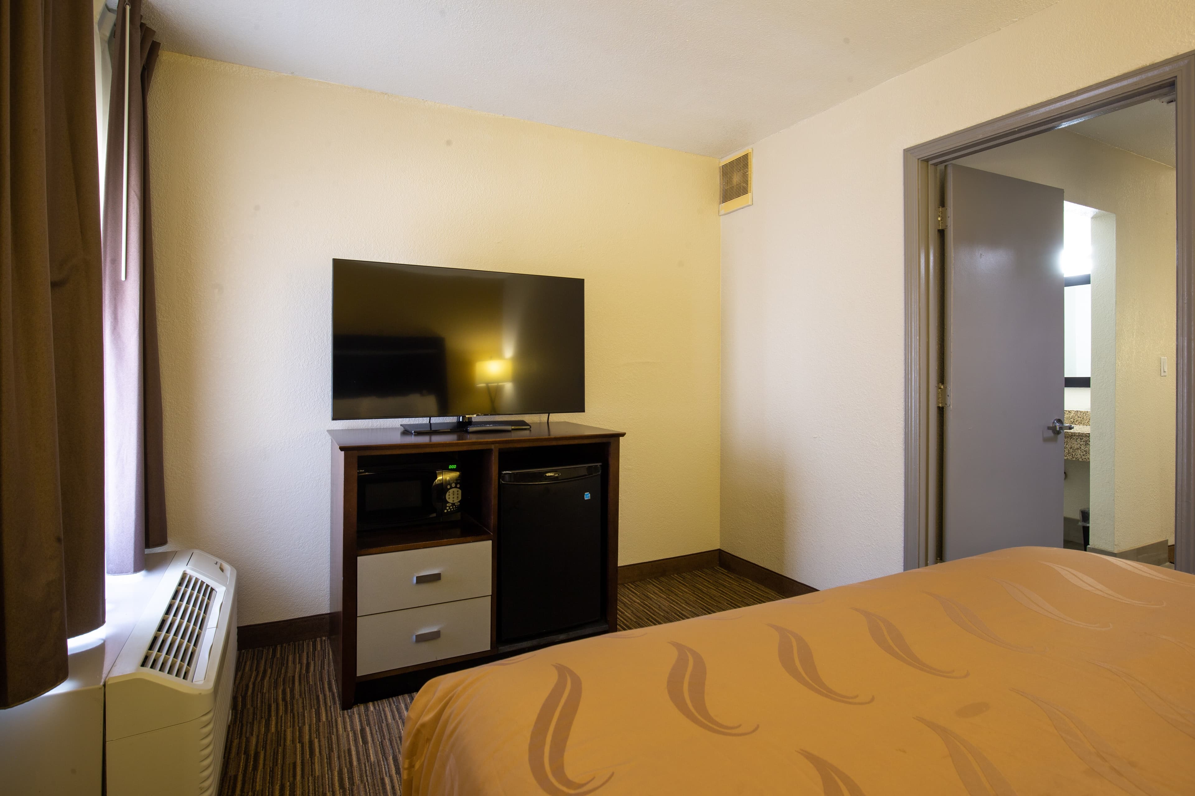 Quality Inn & Suites Portage Central — 20