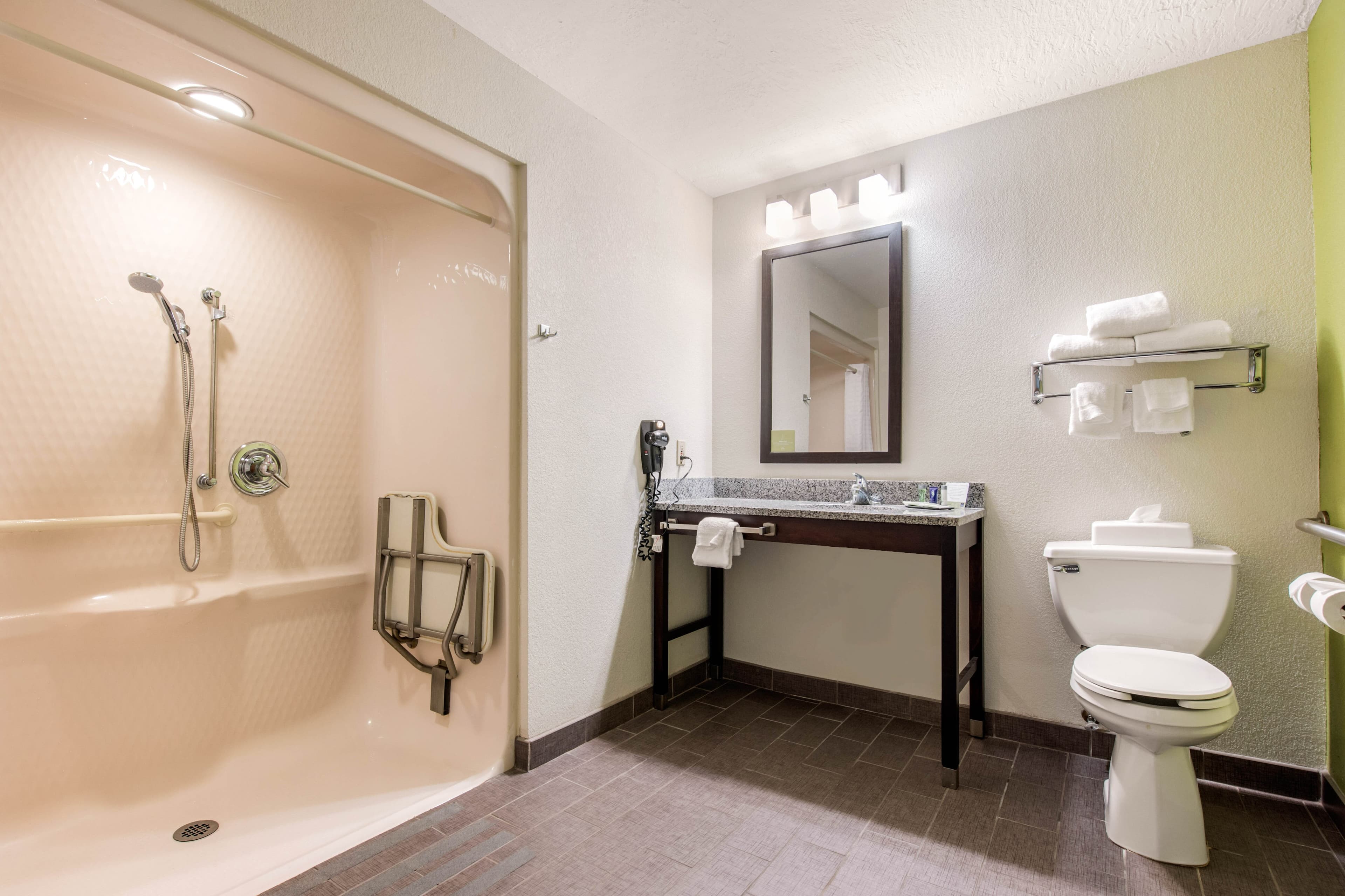 Sleep Inn & Suites Columbus South — 12