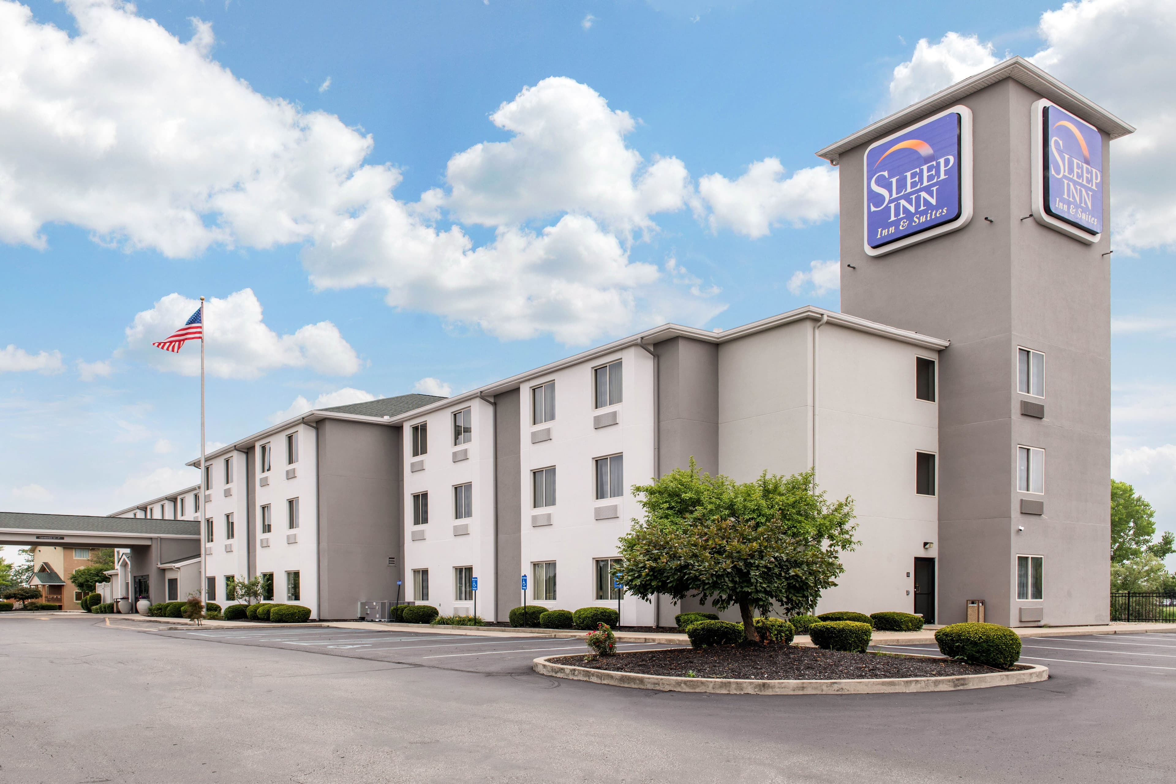 Sleep Inn & Suites Columbus South - Image 1