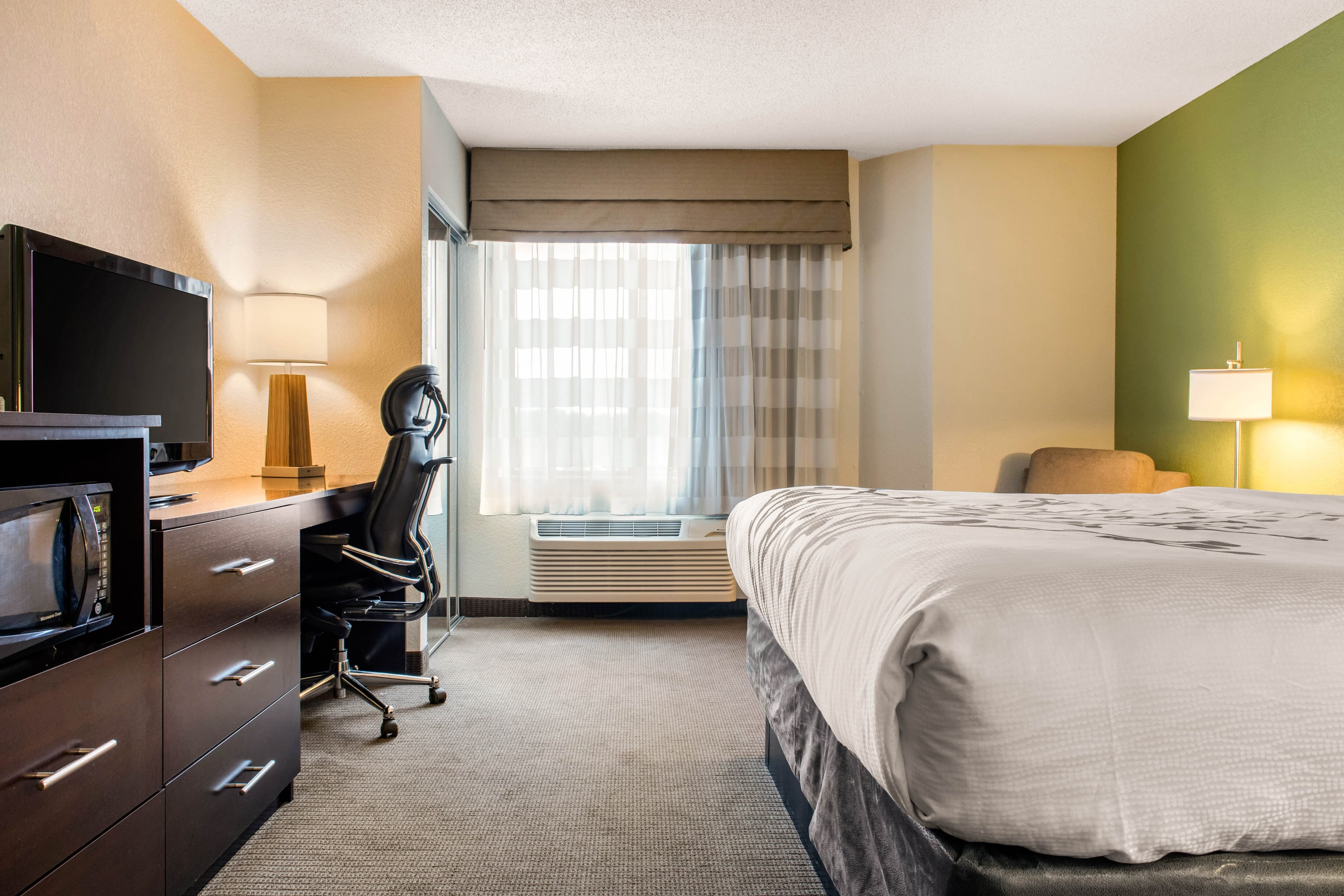 Sleep Inn & Suites Columbus South — 16