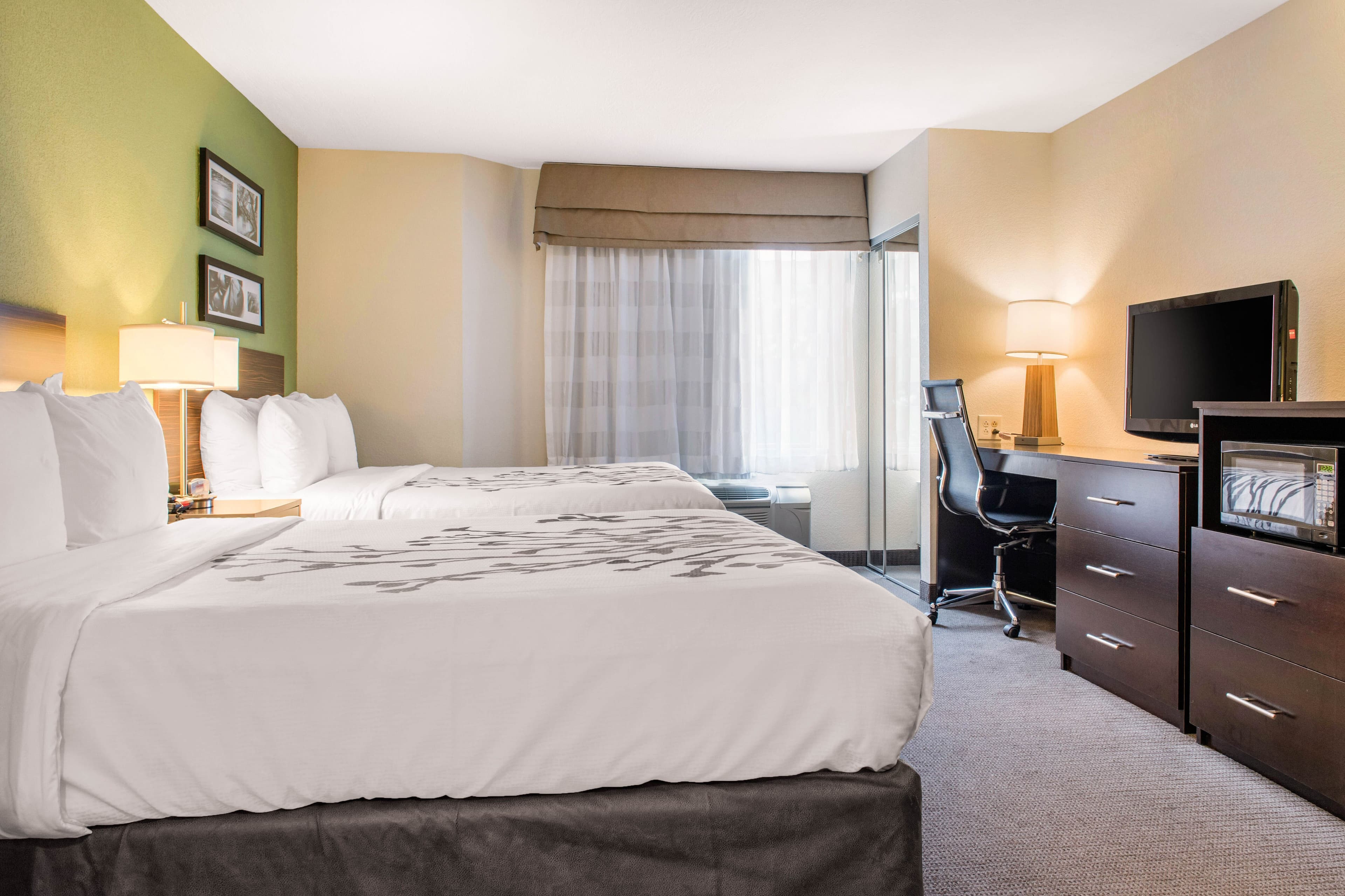 Sleep Inn & Suites Columbus South — 8