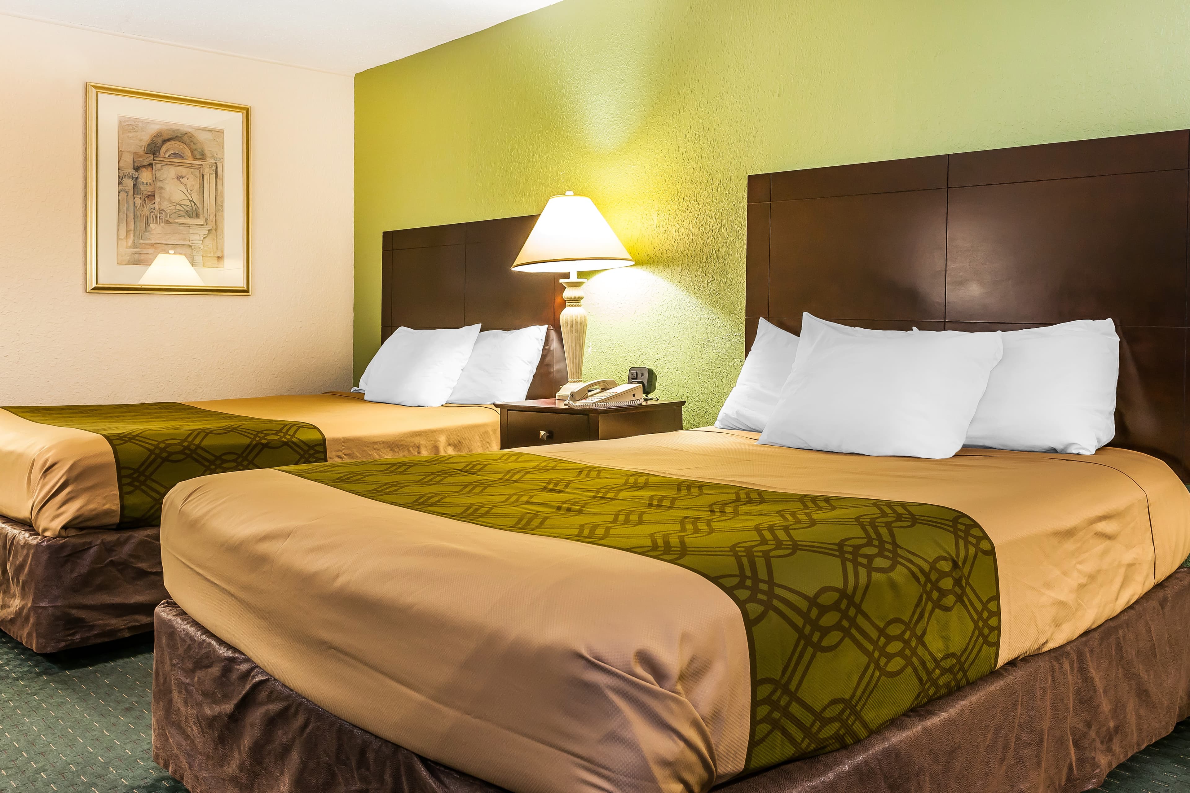 Econo Lodge Vincennes — 6