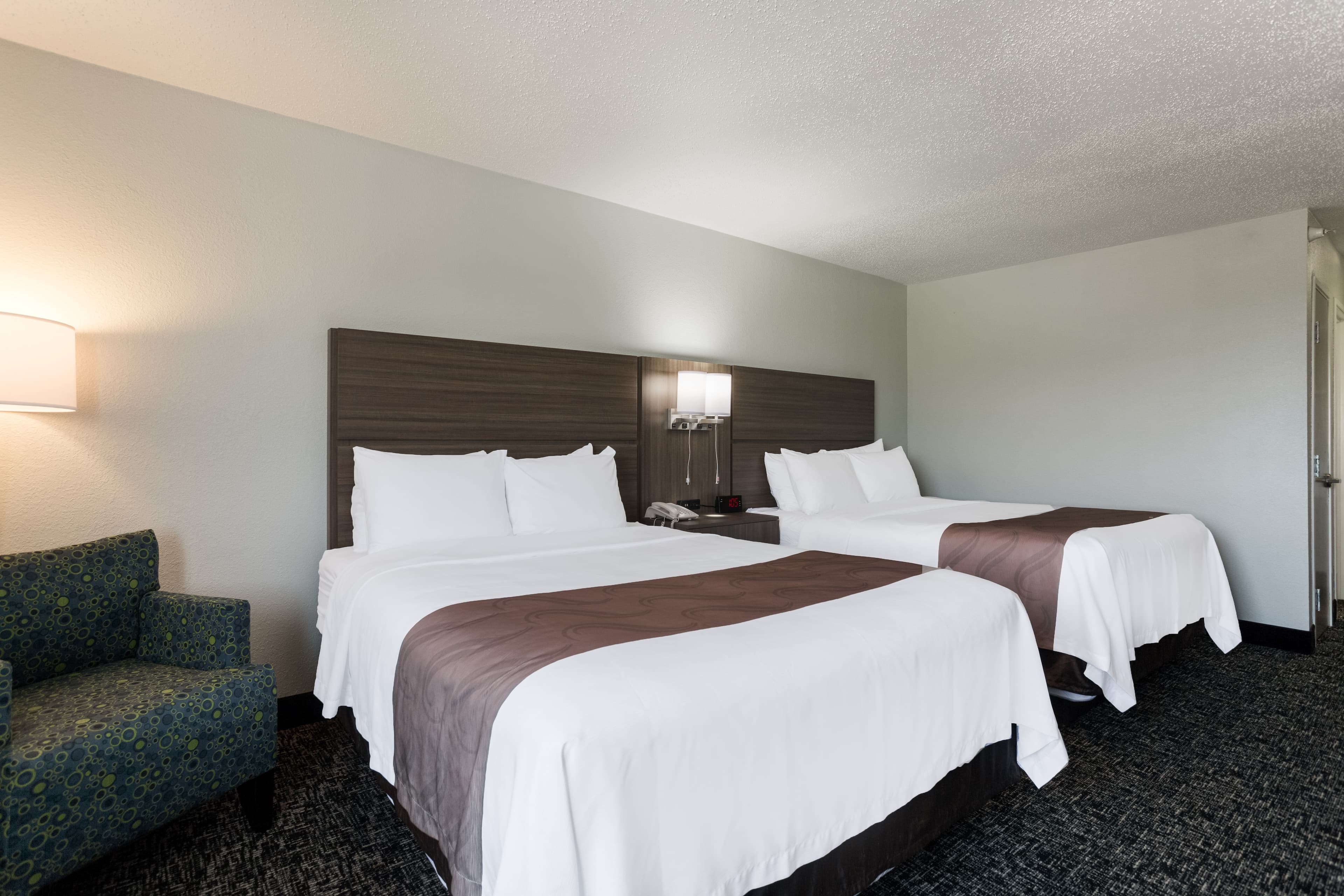 Quality Inn & Suites Ferdinand — 11