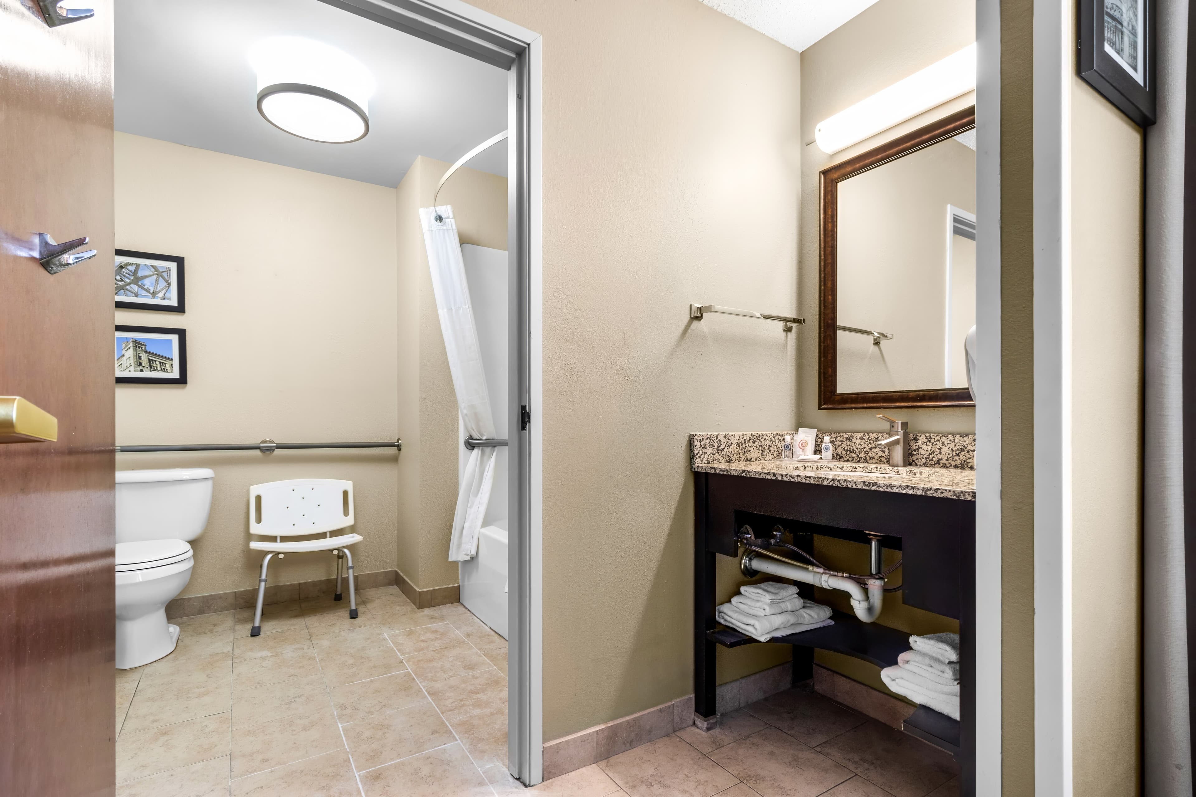 Comfort Inn Evansville East — 5
