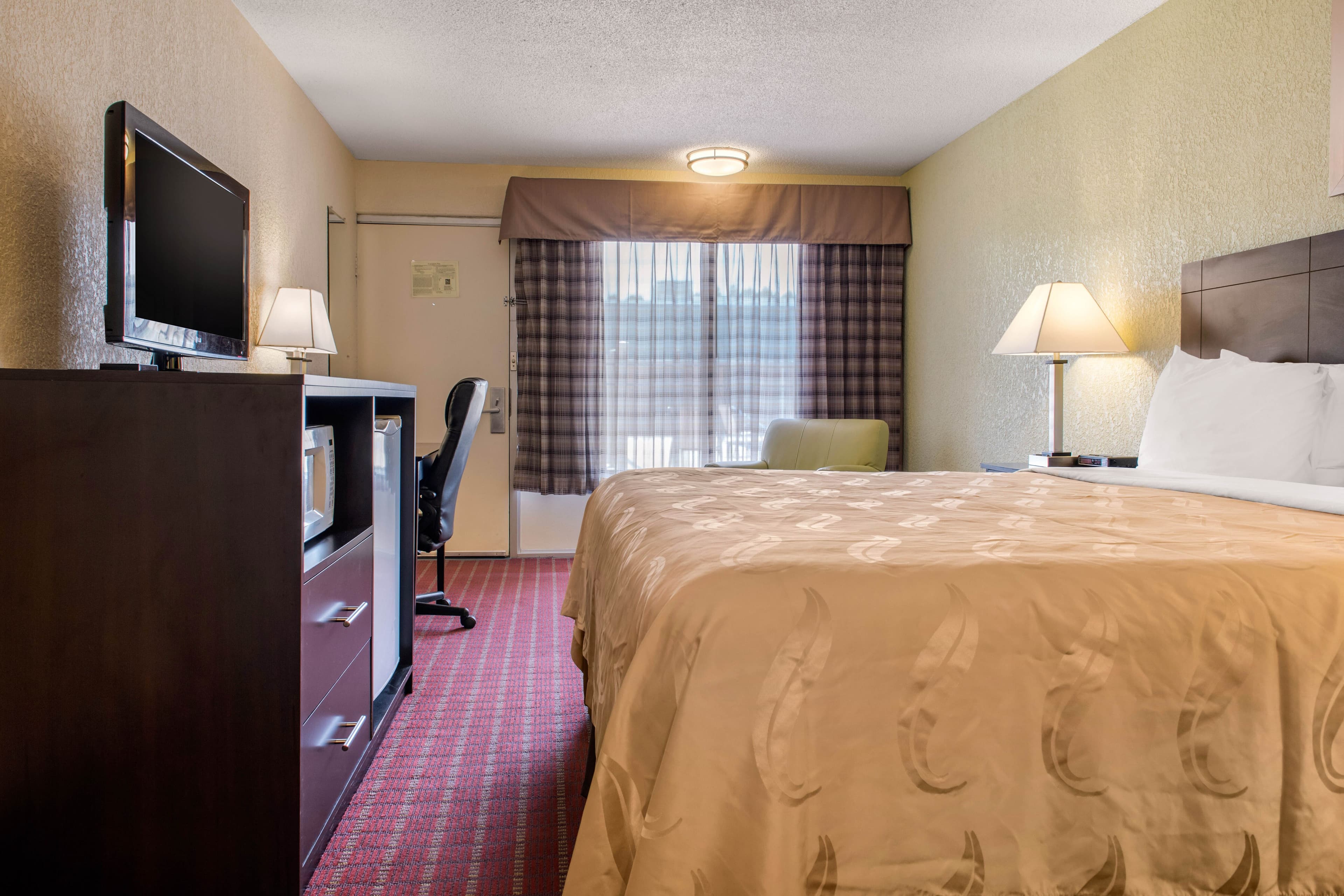 Quality Inn Huntingburg - Jasper - Image 5
