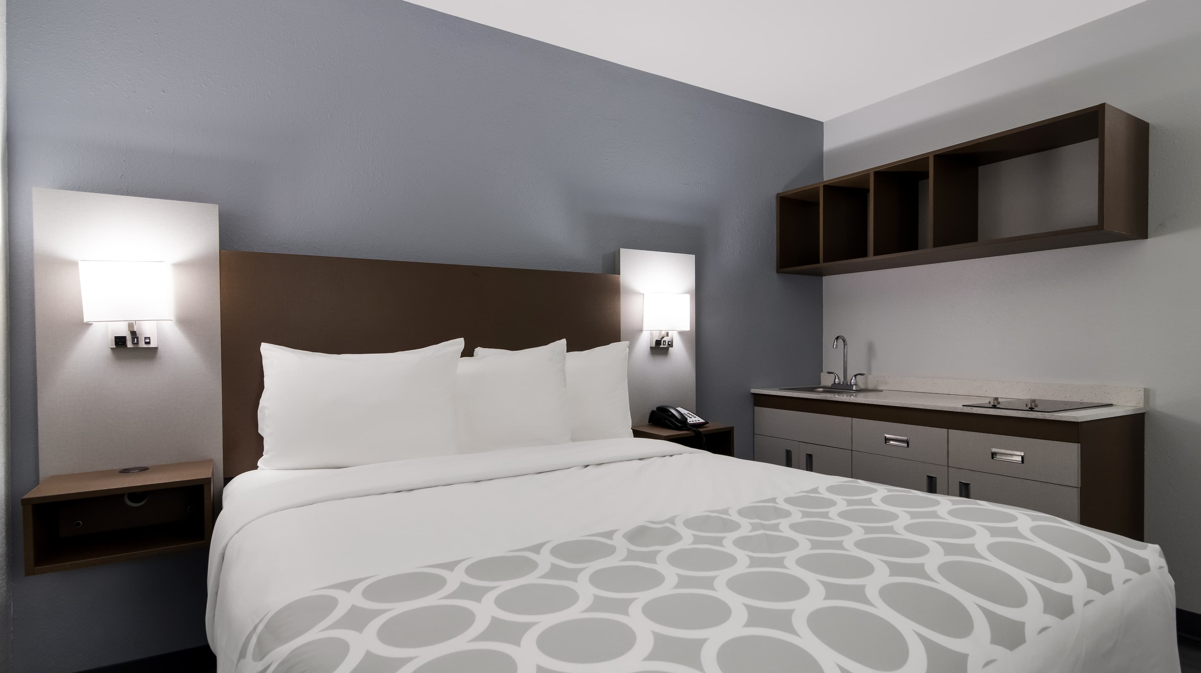 Suburban Studios Portage - Image 2