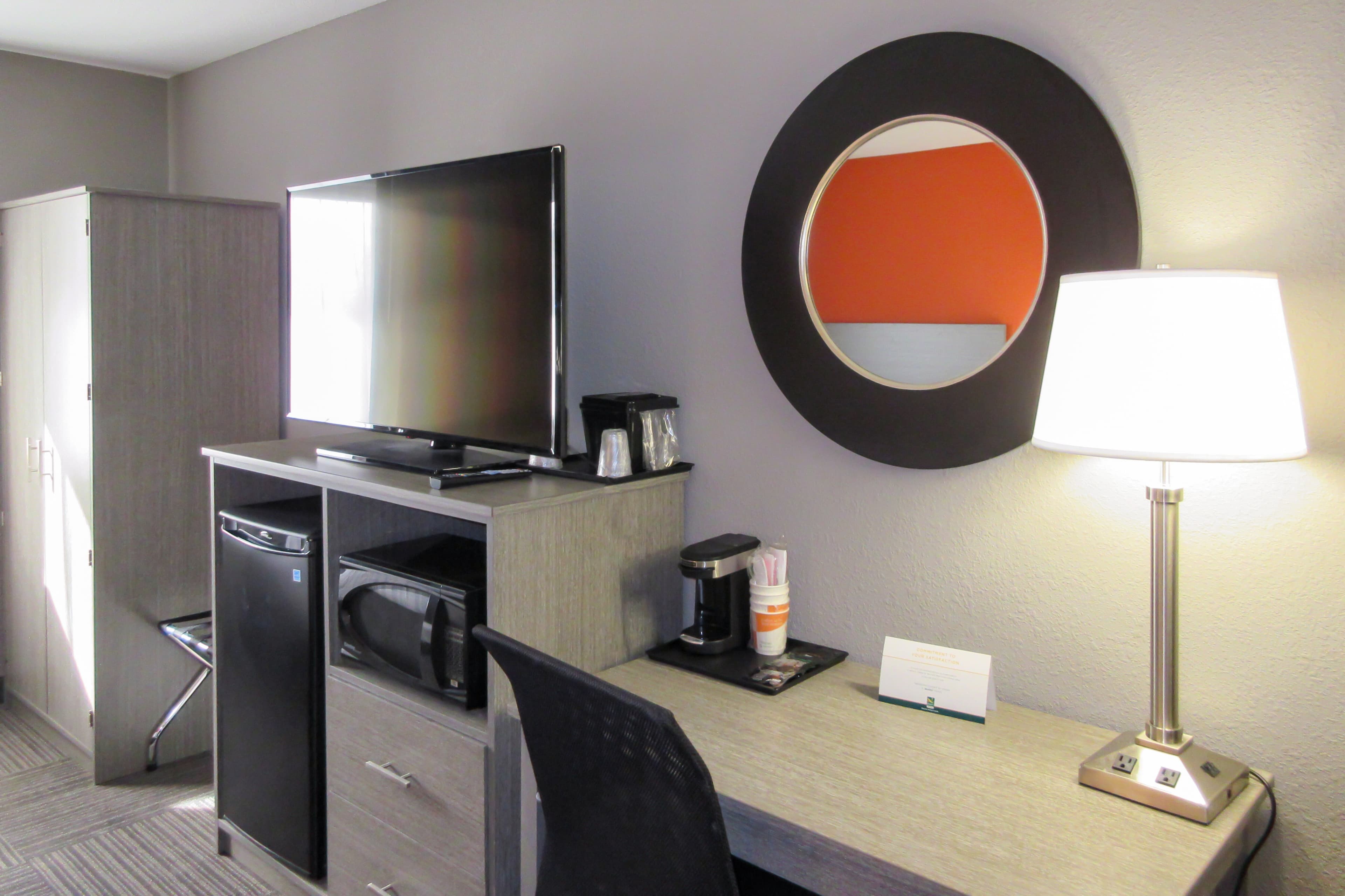 Quality Inn & Suites Hammond Near I-8090 — 9