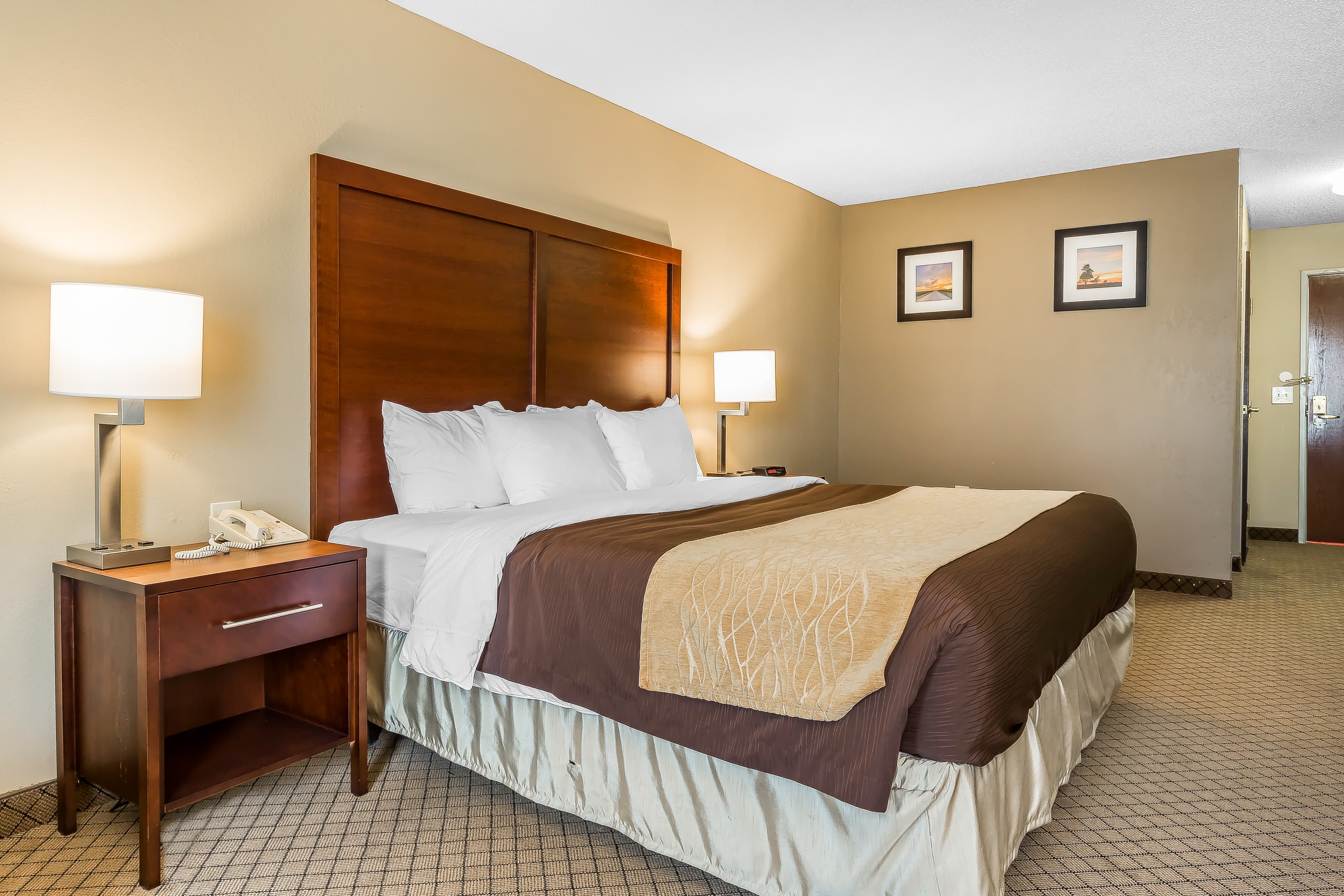 Comfort Inn & Suites Mishawaka-South Bend - Image 2