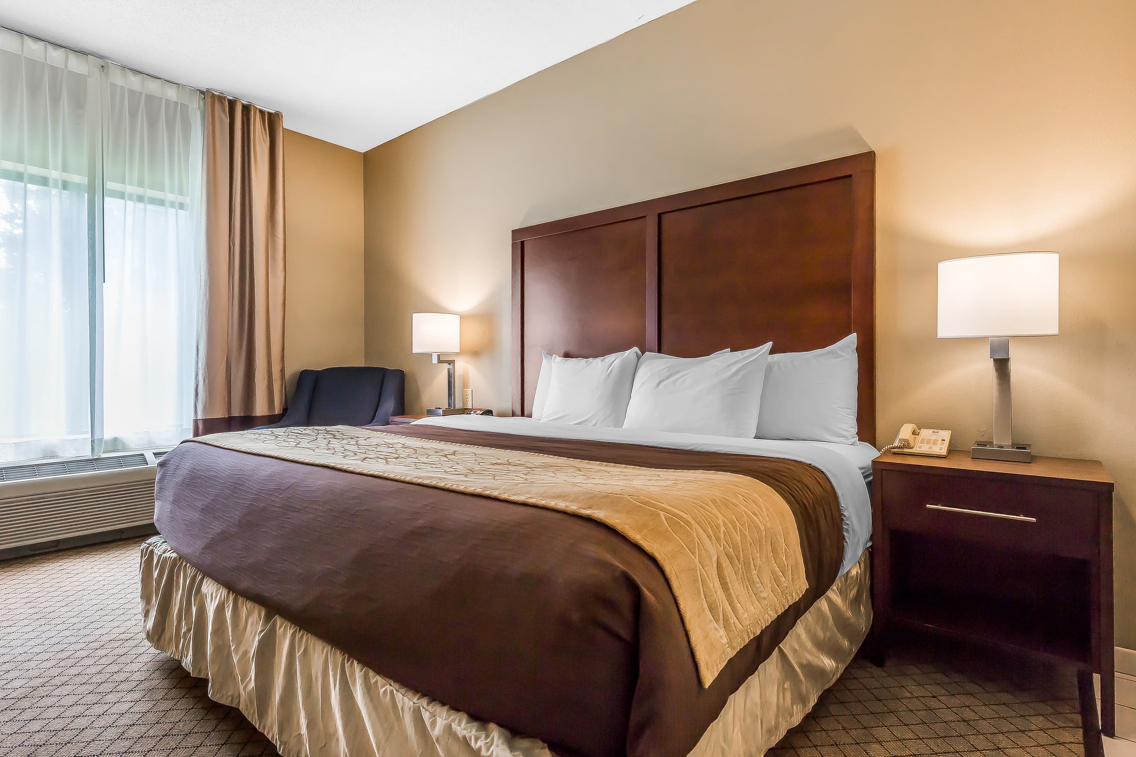 Comfort Inn & Suites Mishawaka-South Bend — 17