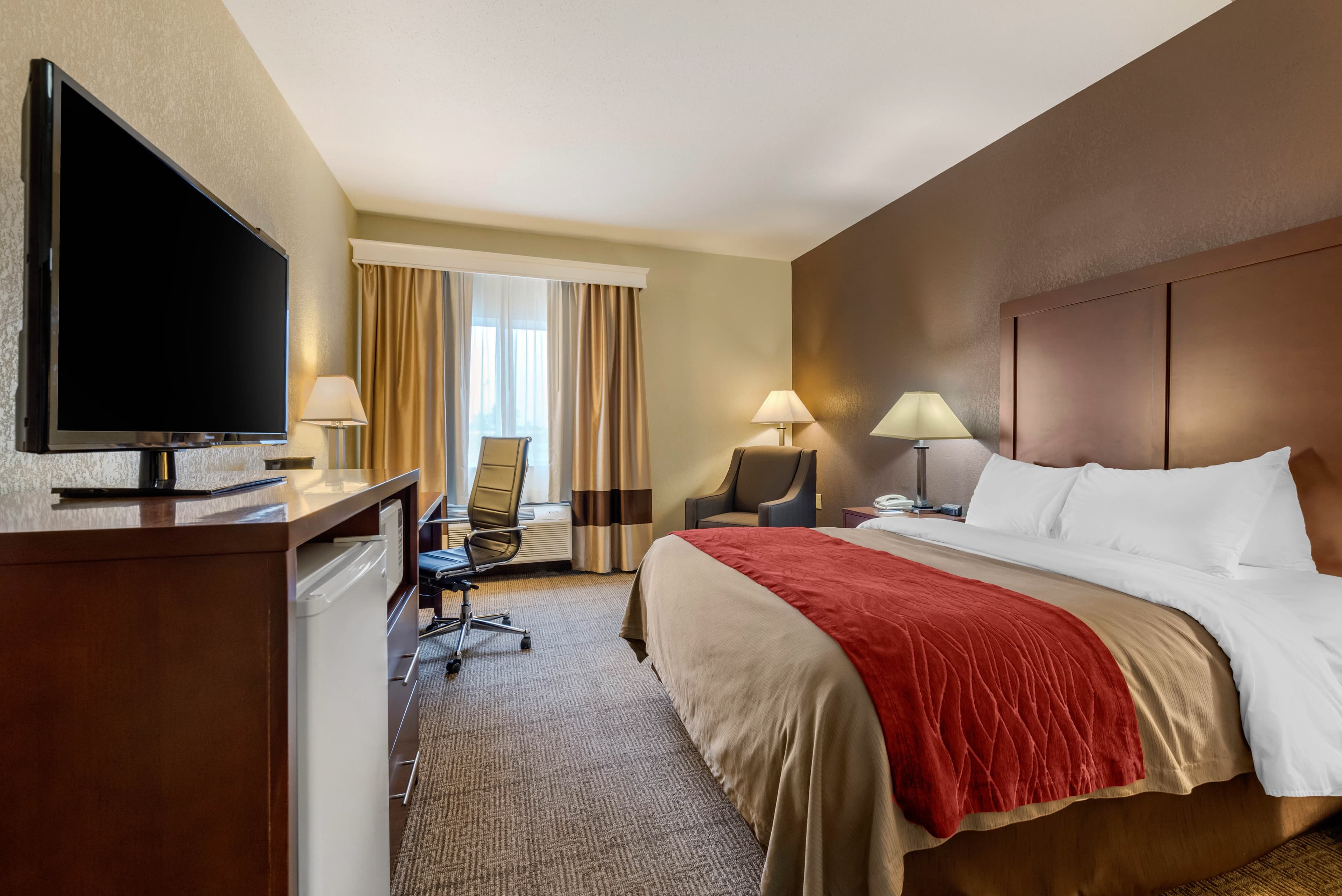 Comfort Inn Warren I-69 - Image 2