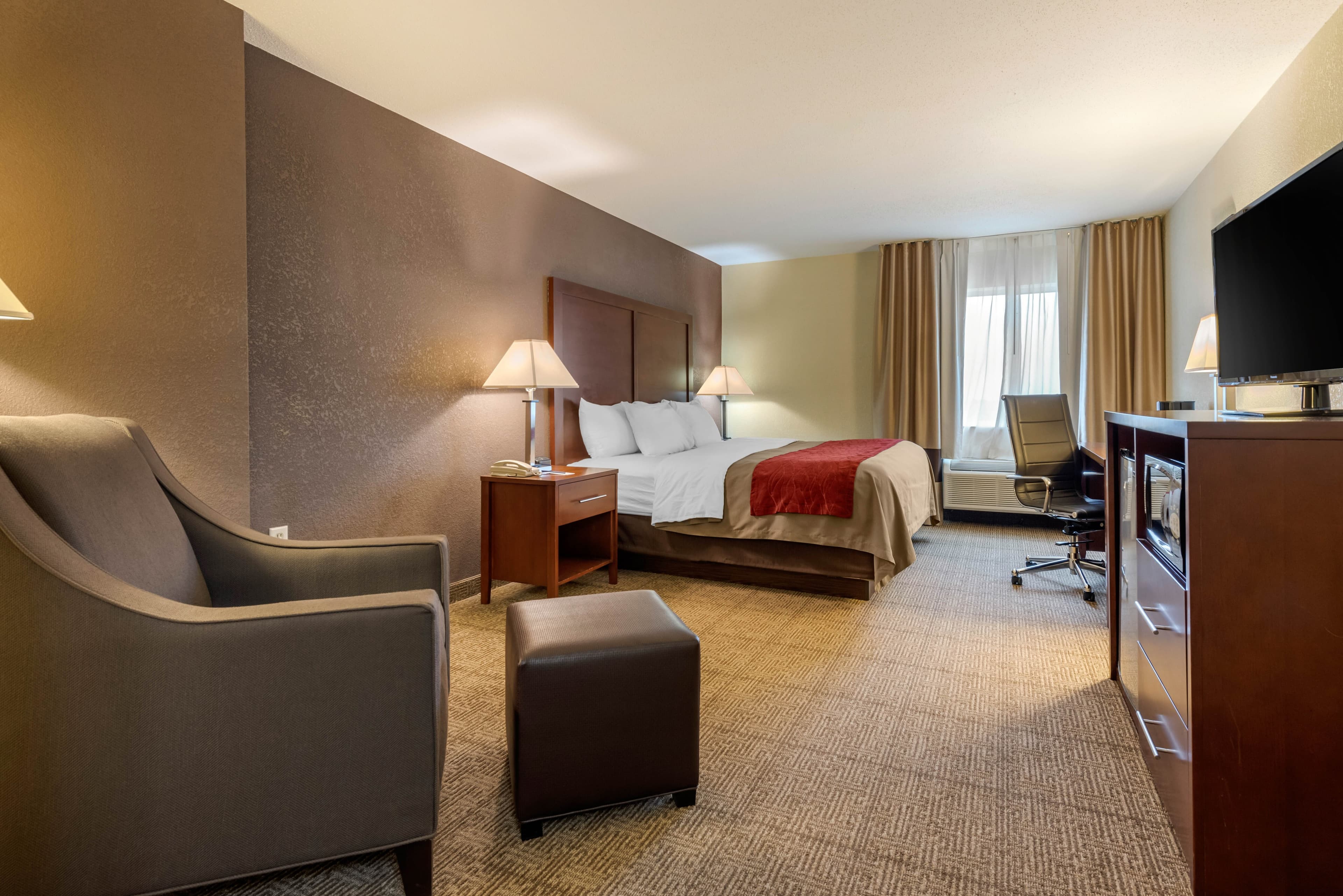 Comfort Inn Warren I-69 — 9