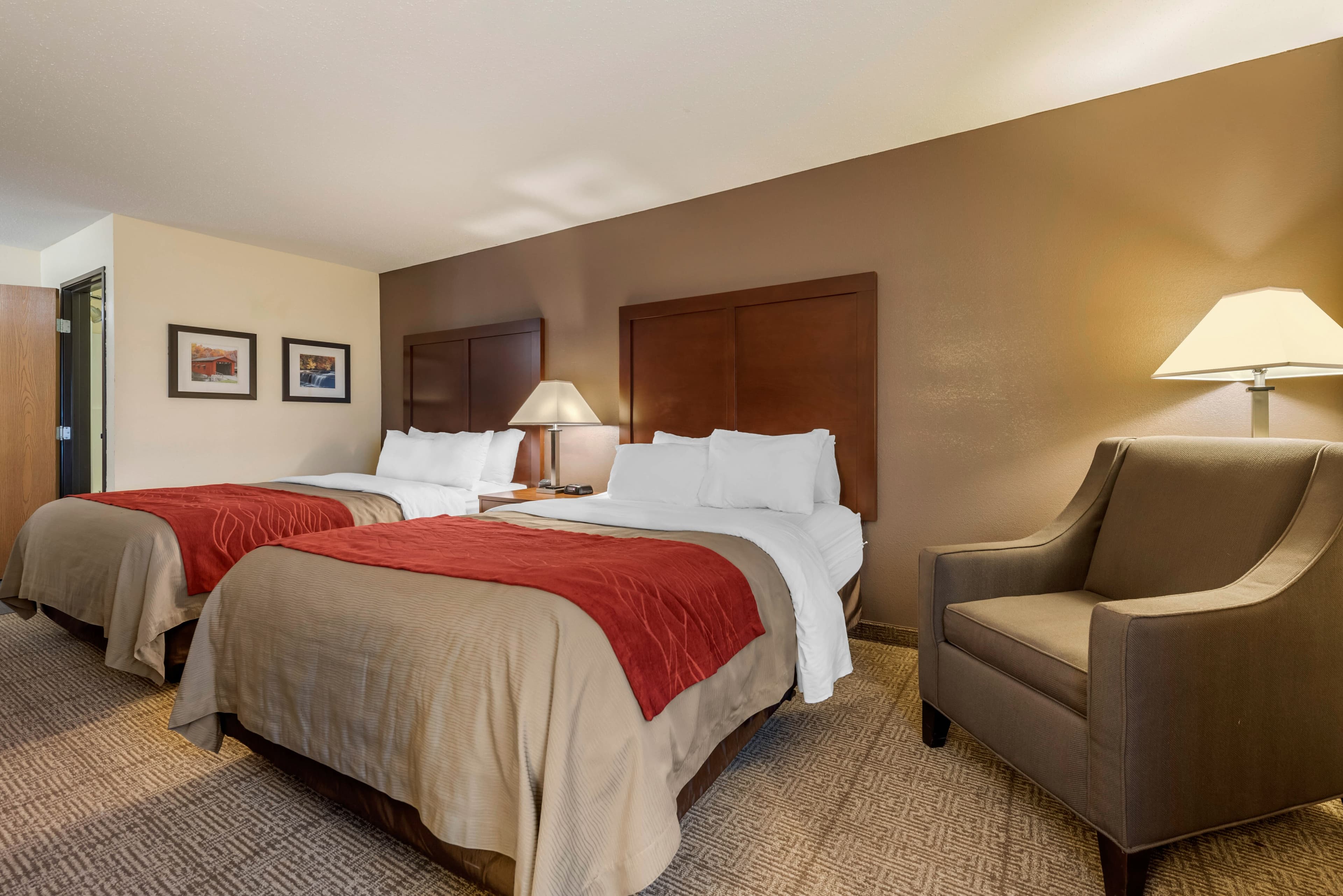 Comfort Inn Warren I-69 — 18