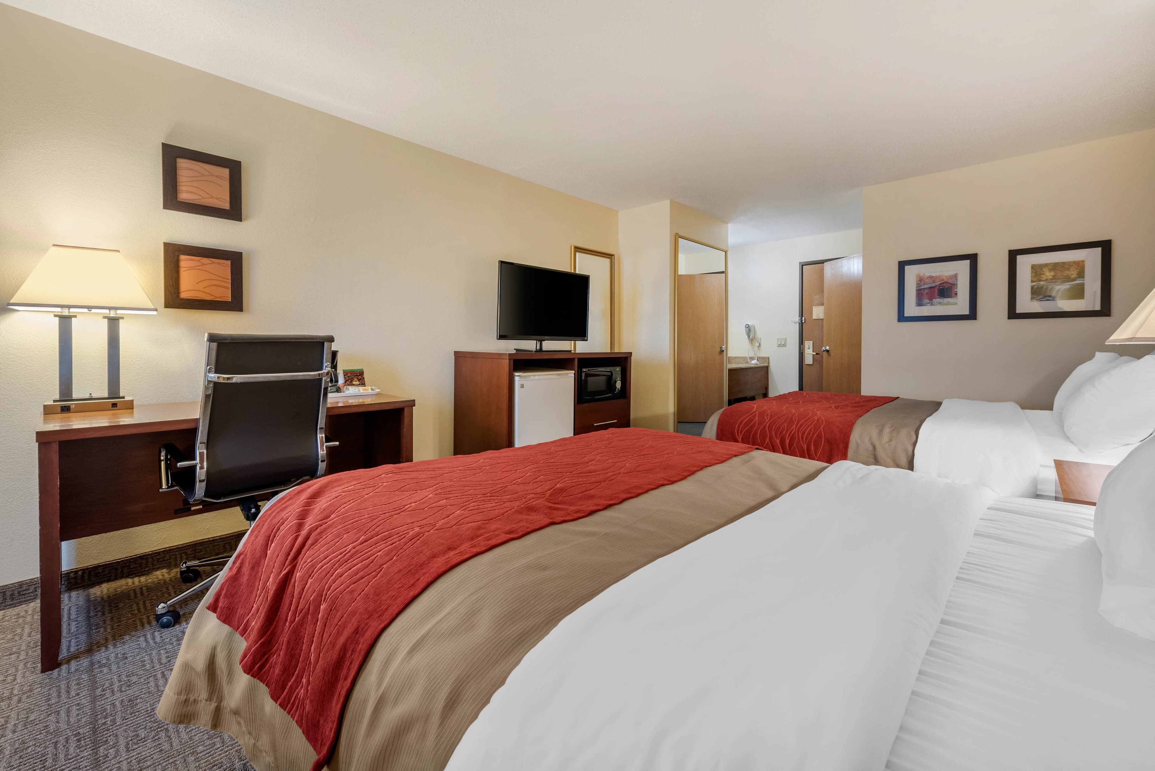 Comfort Inn Warren I-69 — 19