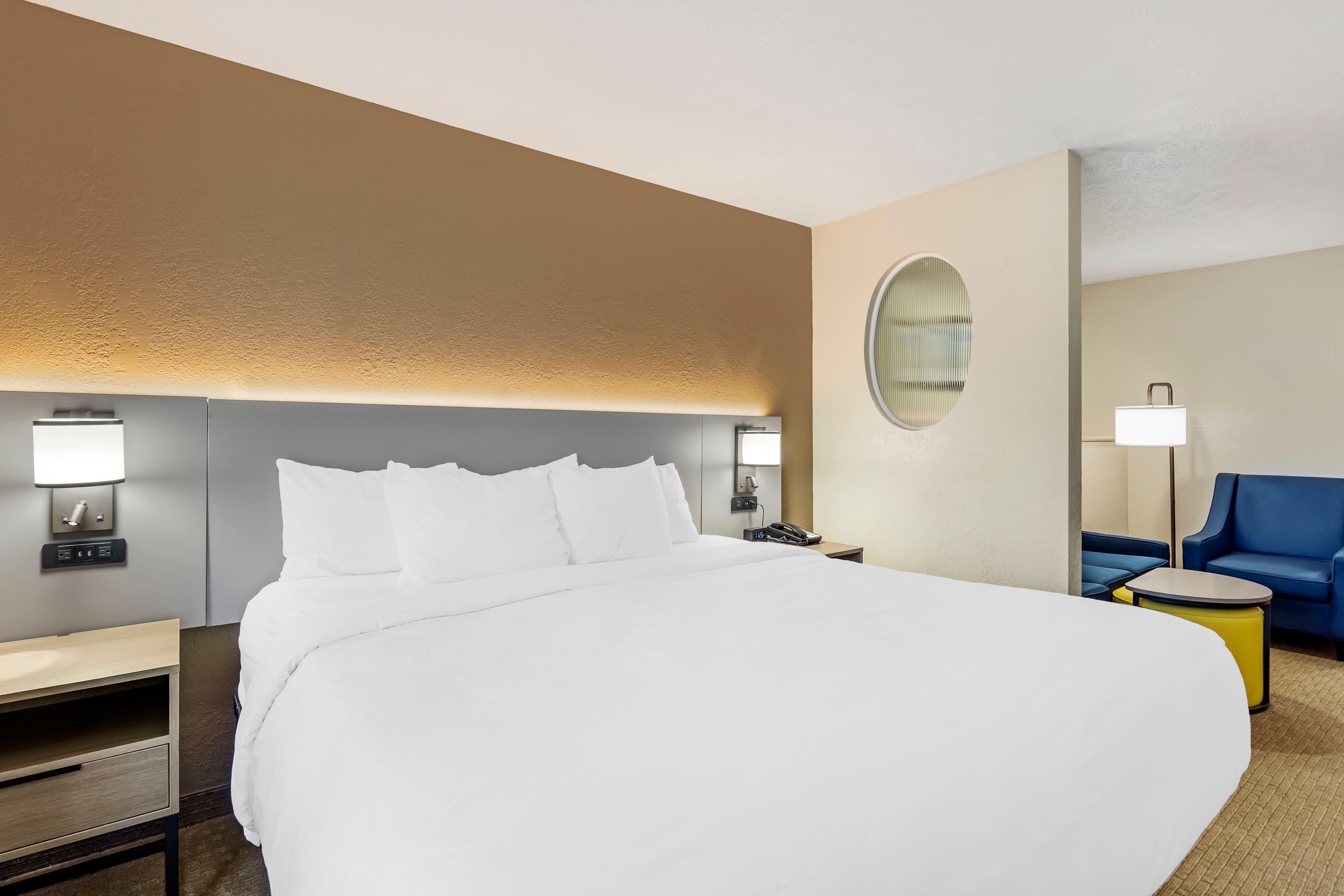 Comfort Suites Merrillville near US 30 — 18