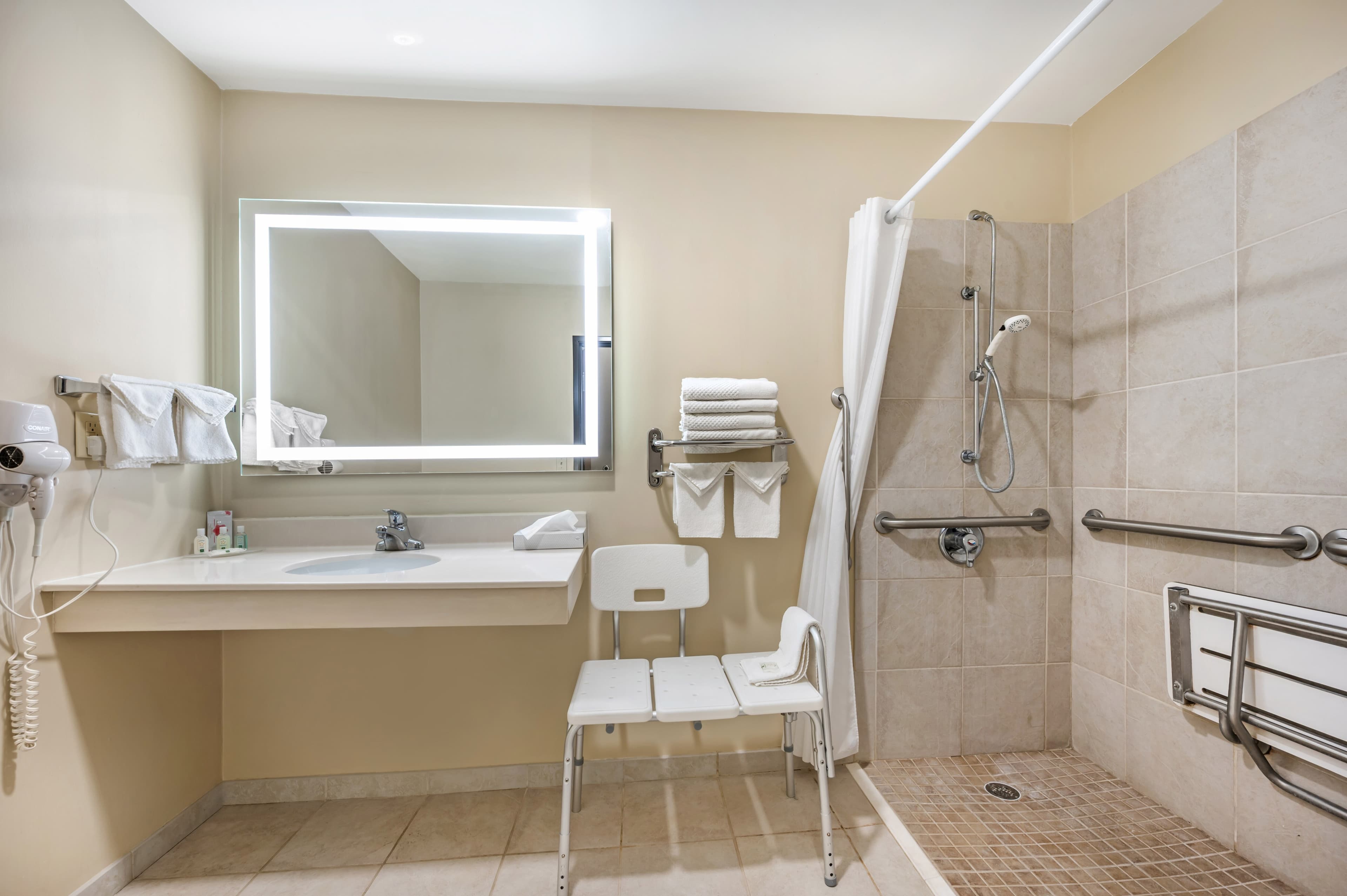 Quality Inn & Suites Rockport - Owensboro North — 13