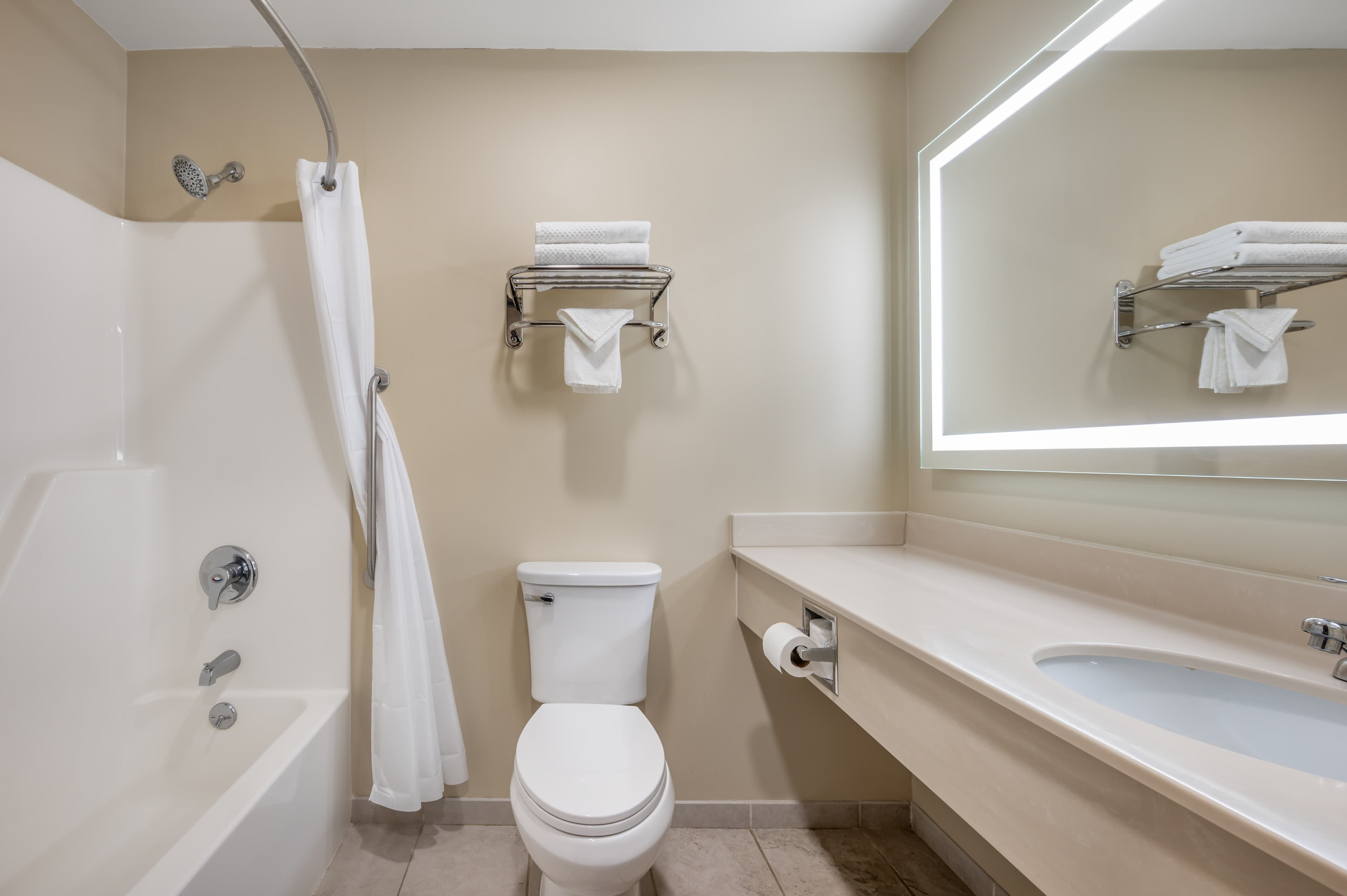 Quality Inn & Suites Rockport - Owensboro North — 17