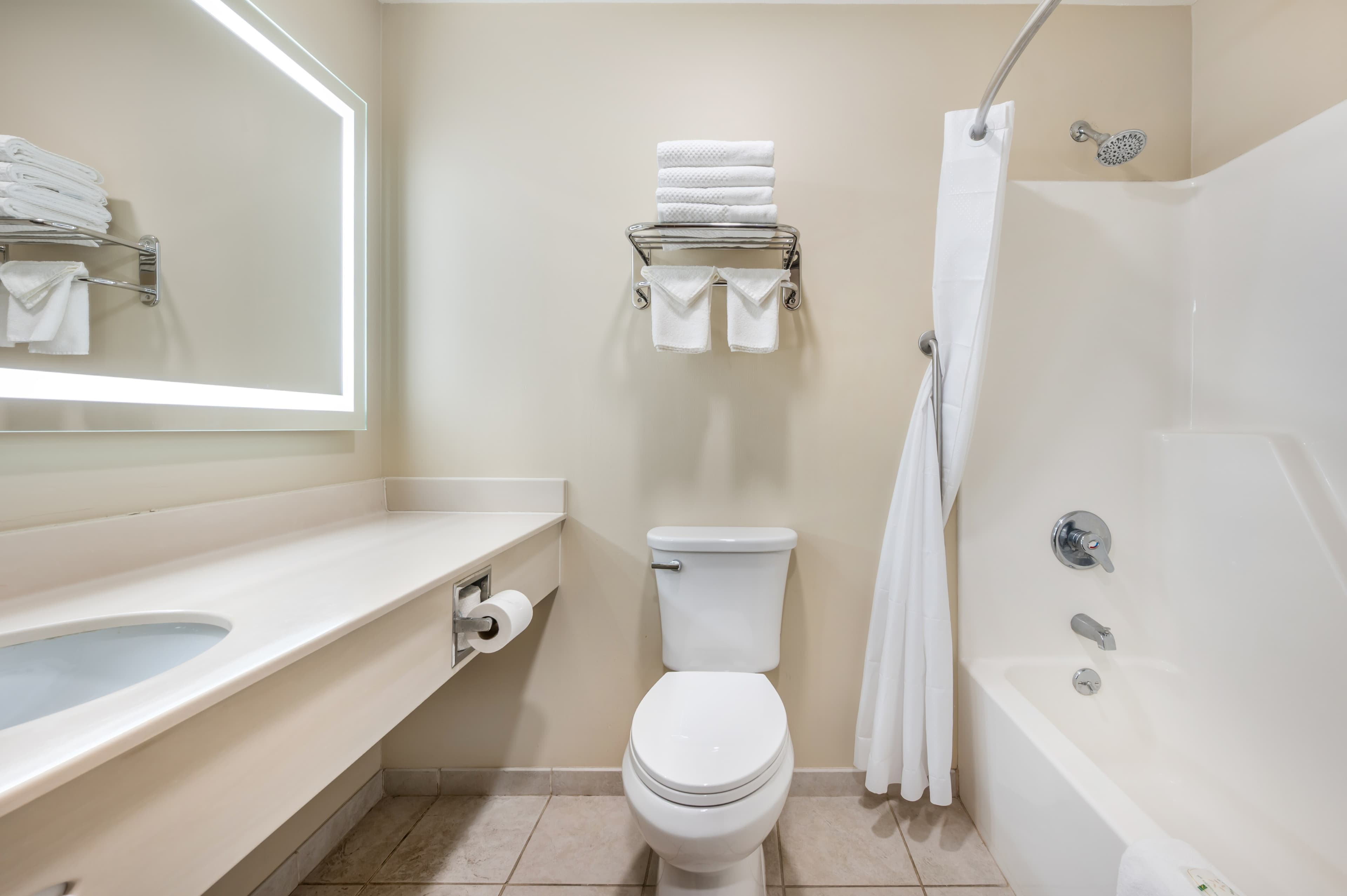 Quality Inn & Suites Rockport - Owensboro North — 21