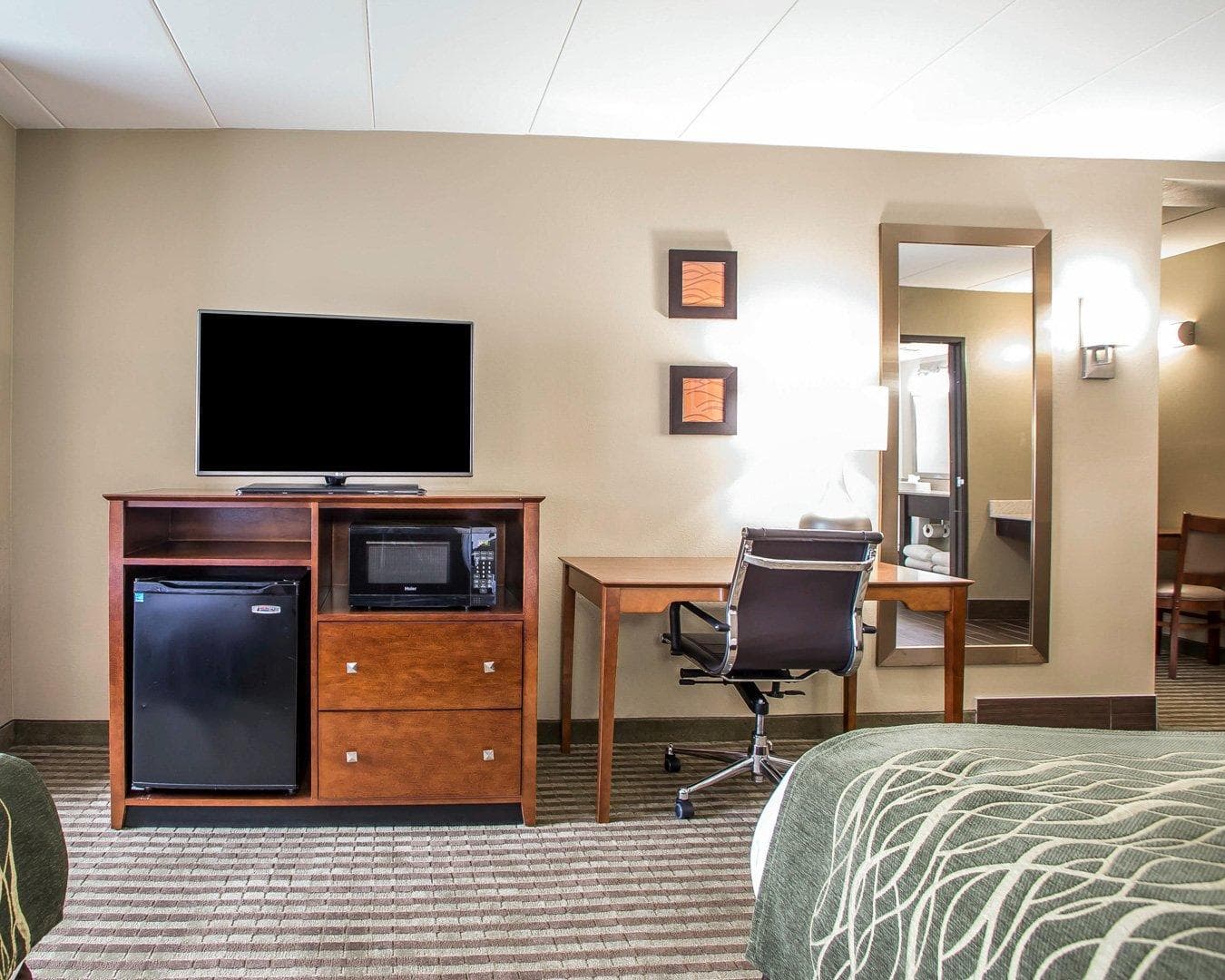 Comfort Inn Hammond I-94 — 54