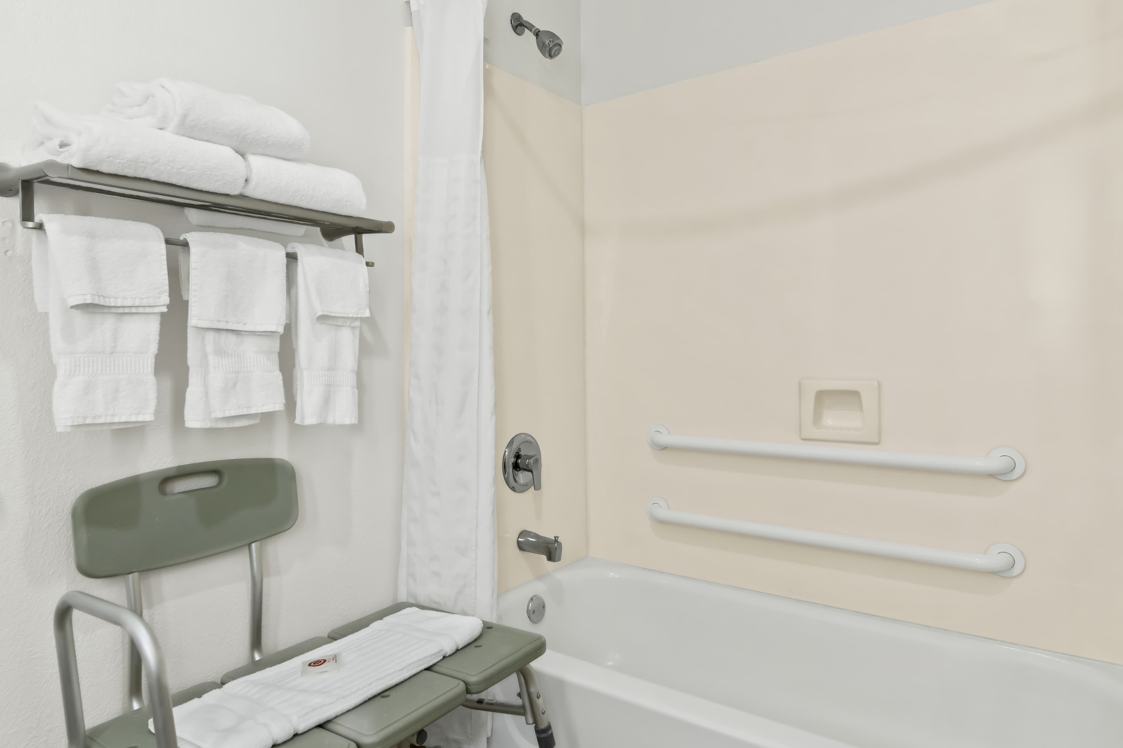 Comfort Inn Schereville — 8