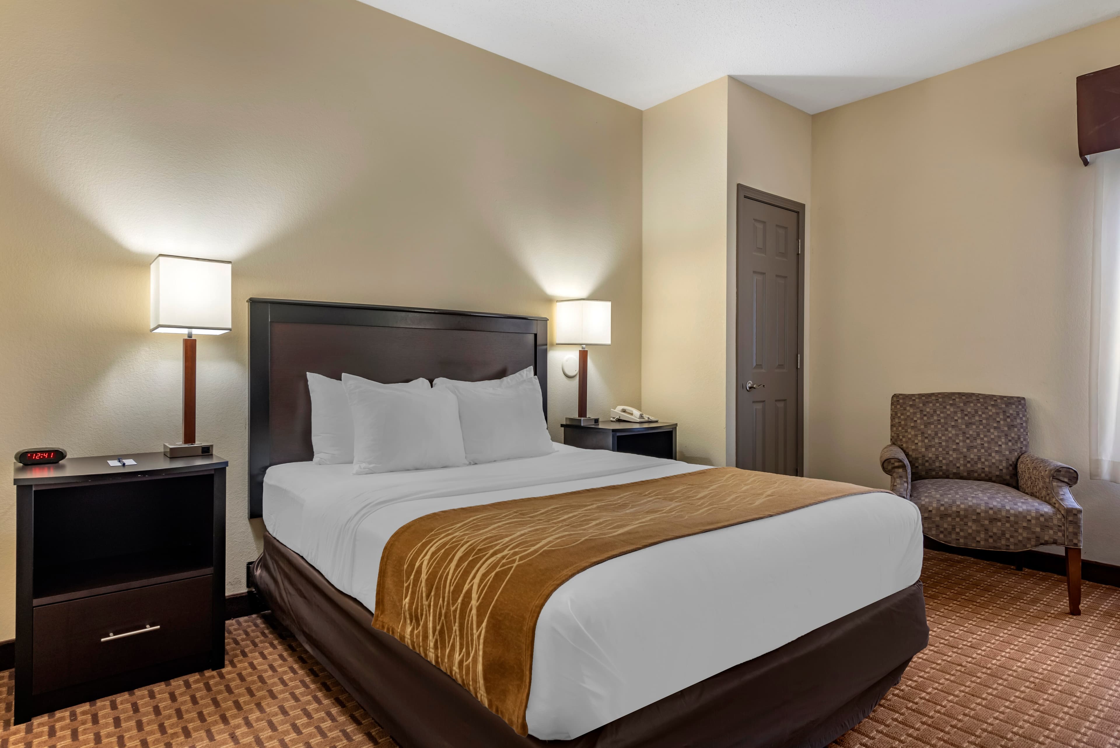 Comfort Inn & Suites Warsaw near US-30 — 6