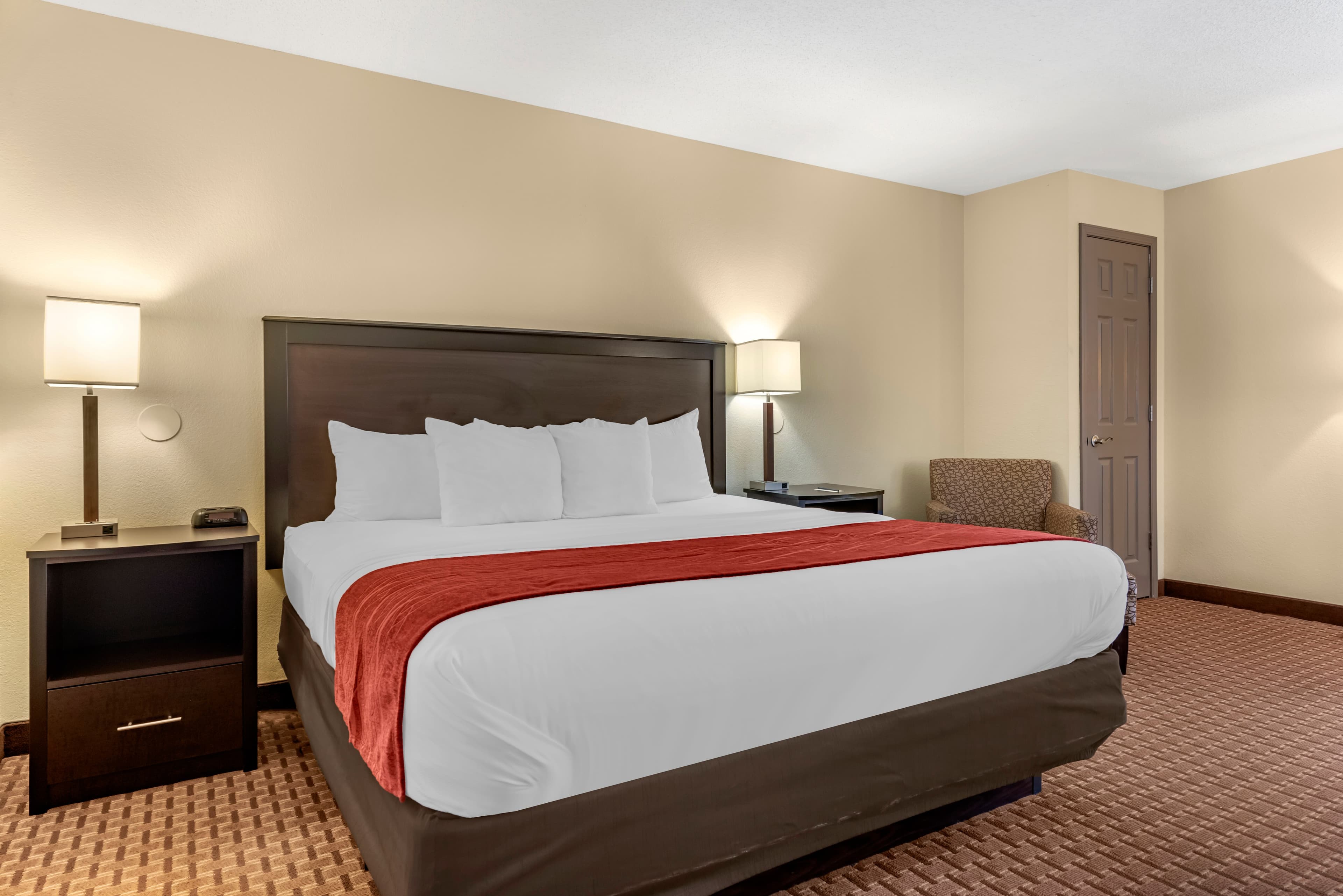 Comfort Inn & Suites Warsaw near US-30 — 11