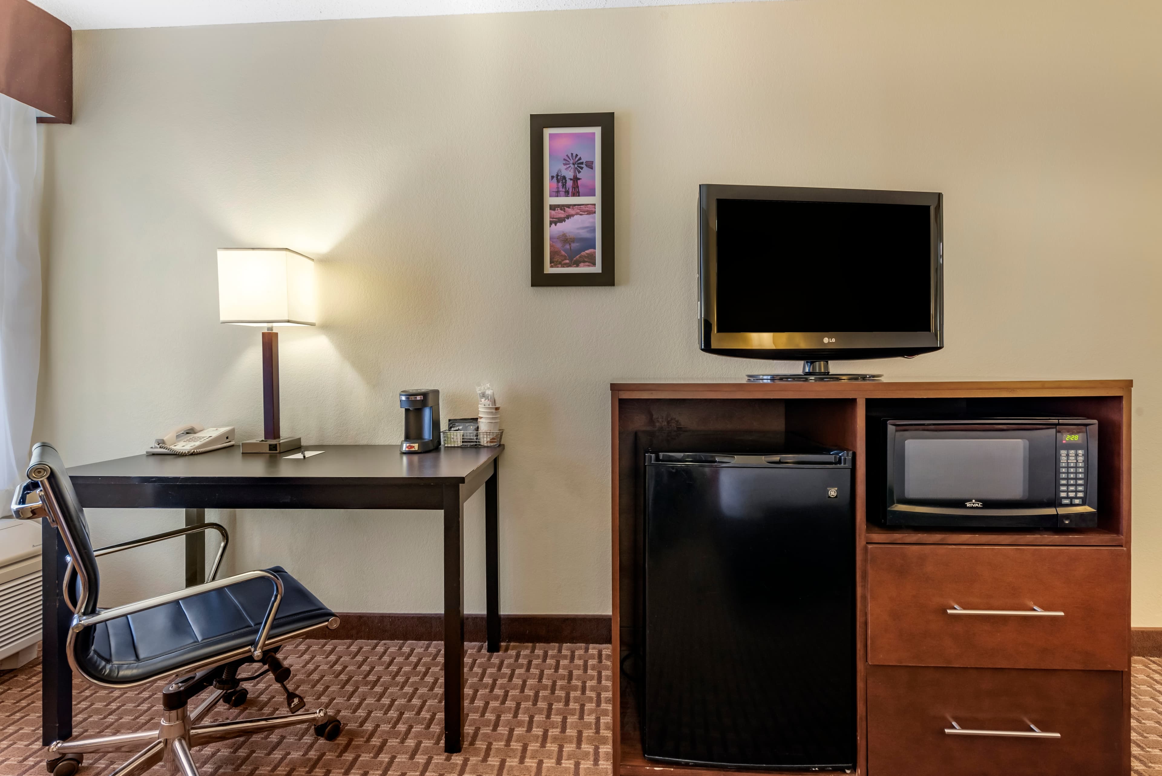 Comfort Inn & Suites Warsaw near US-30 — 12
