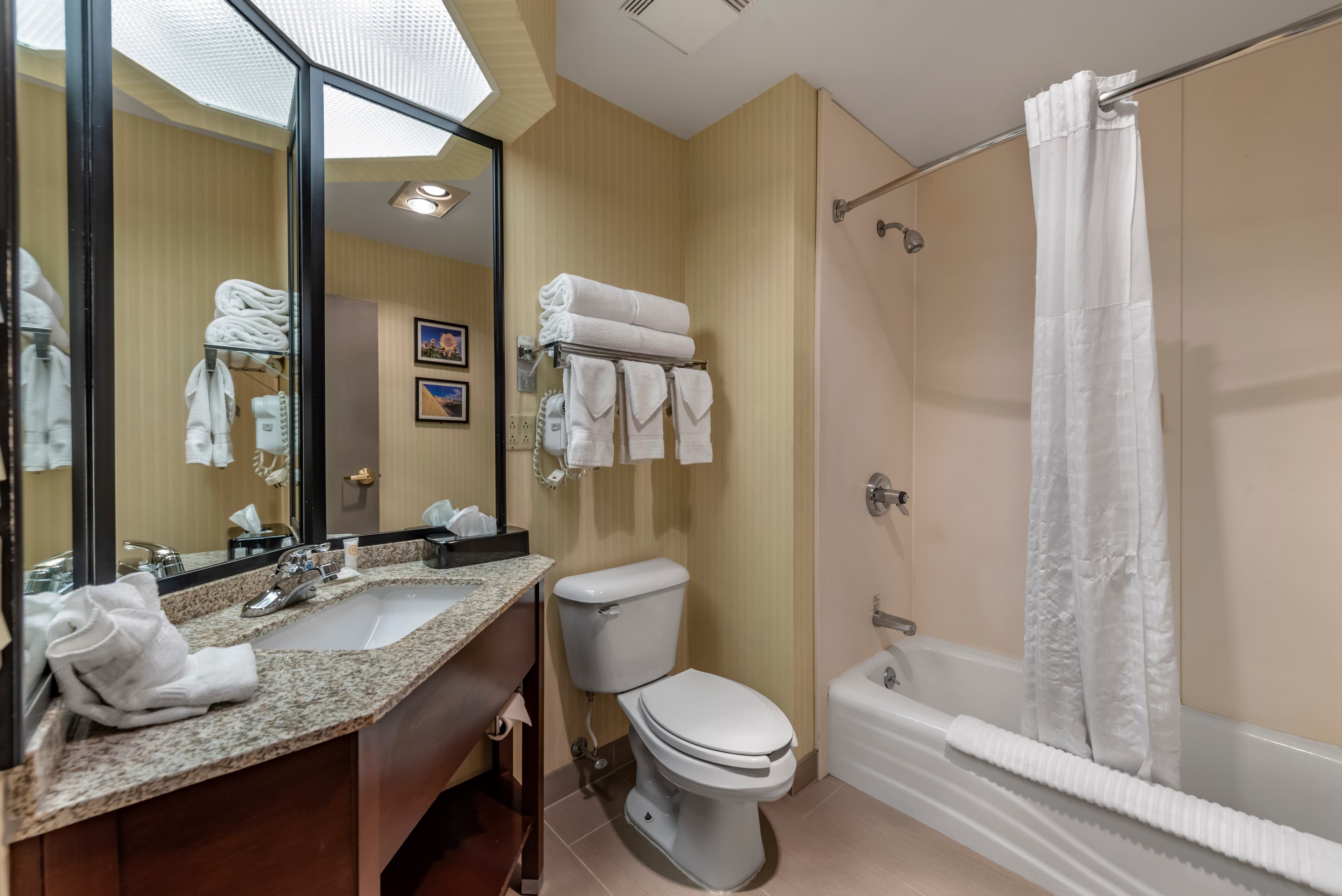Comfort Inn & Suites Warsaw near US-30 — 13